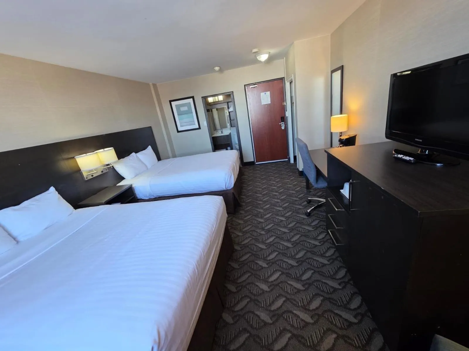 Bed in Clarion Hotel