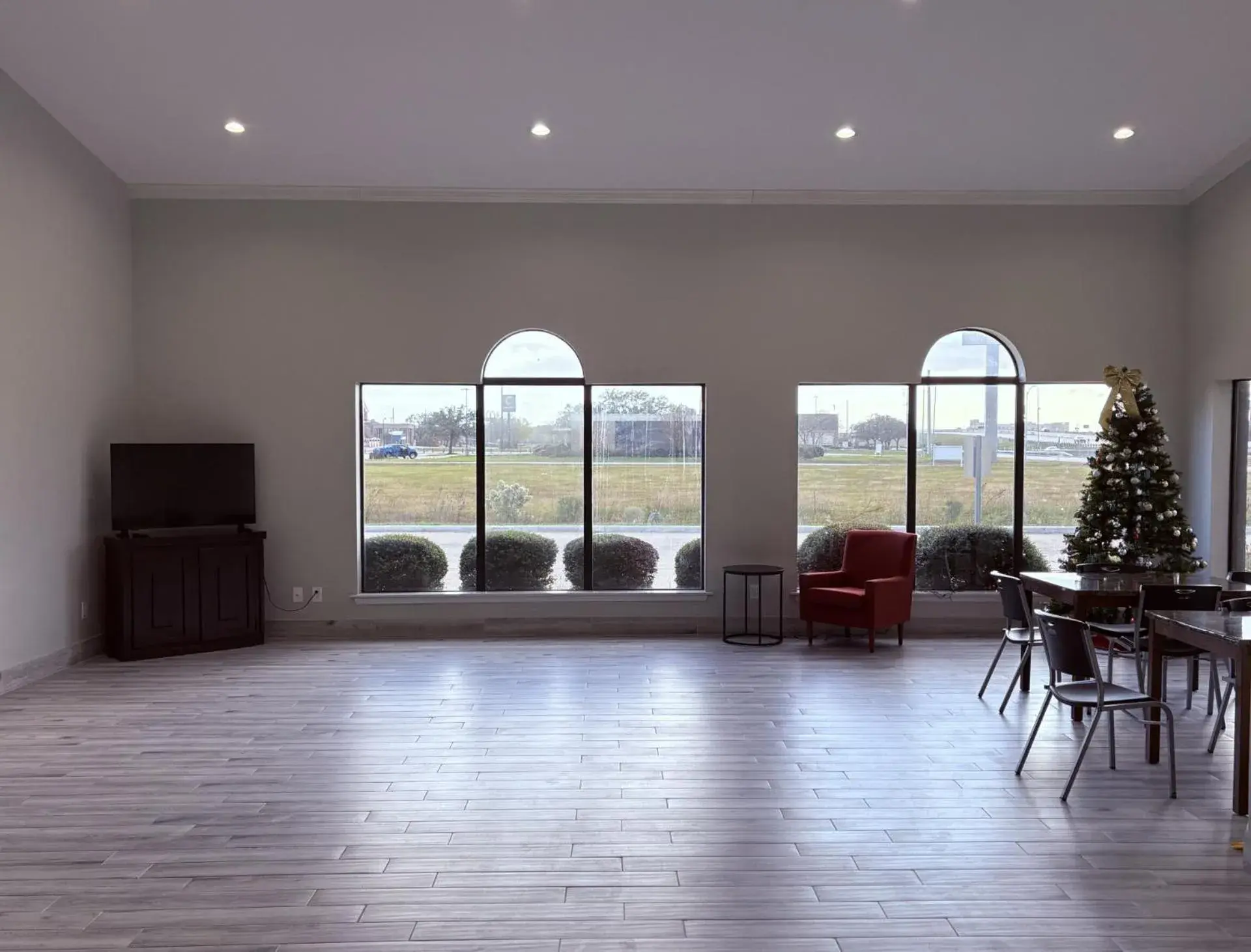 Breakfast in Americas Best Value Inn & Suites La Porte/Houston Breakfast in Americas Best Value Inn & Suites La Porte/Houston