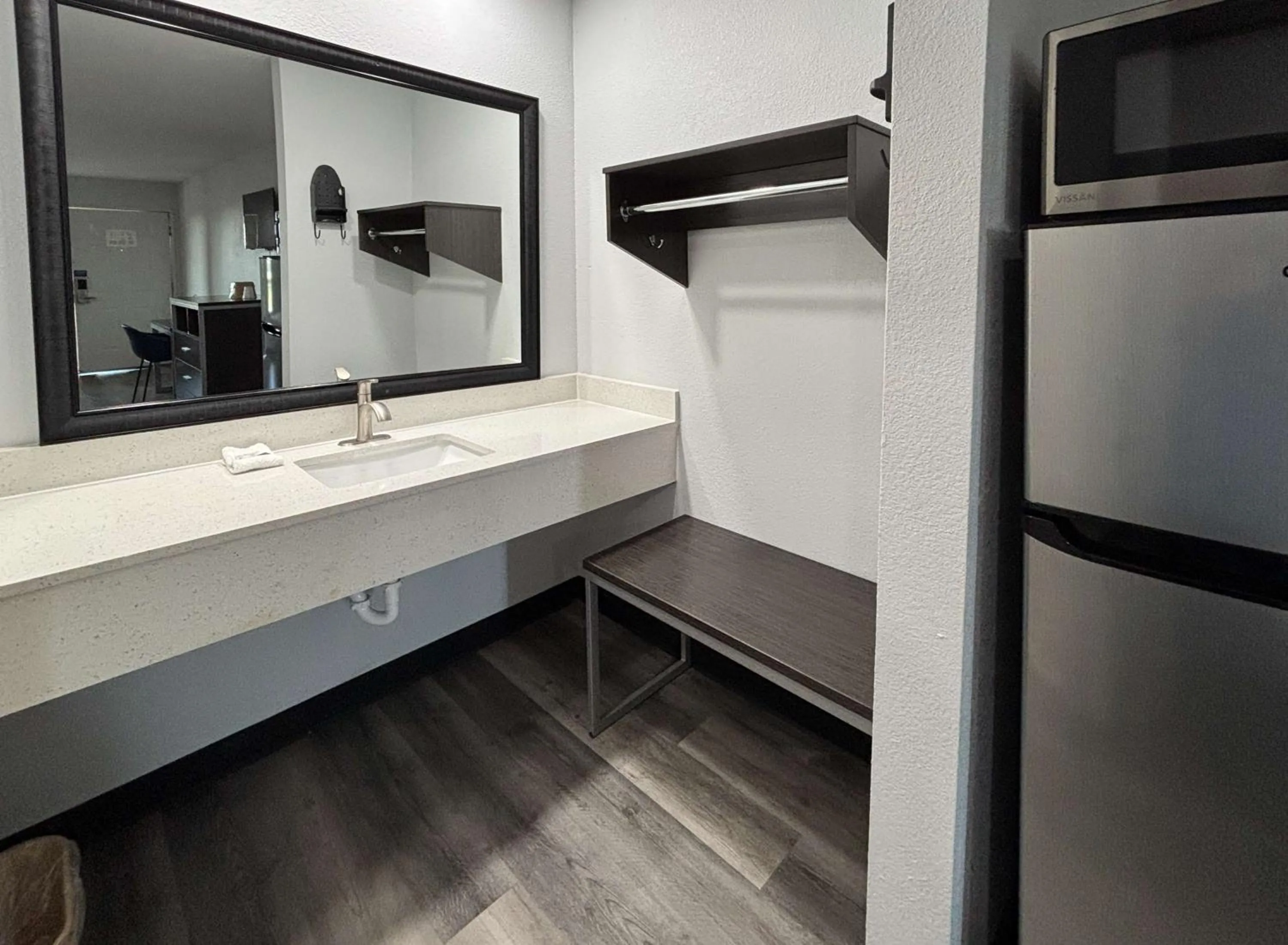 Bathroom in Americas Best Value Inn & Suites La Porte/Houston