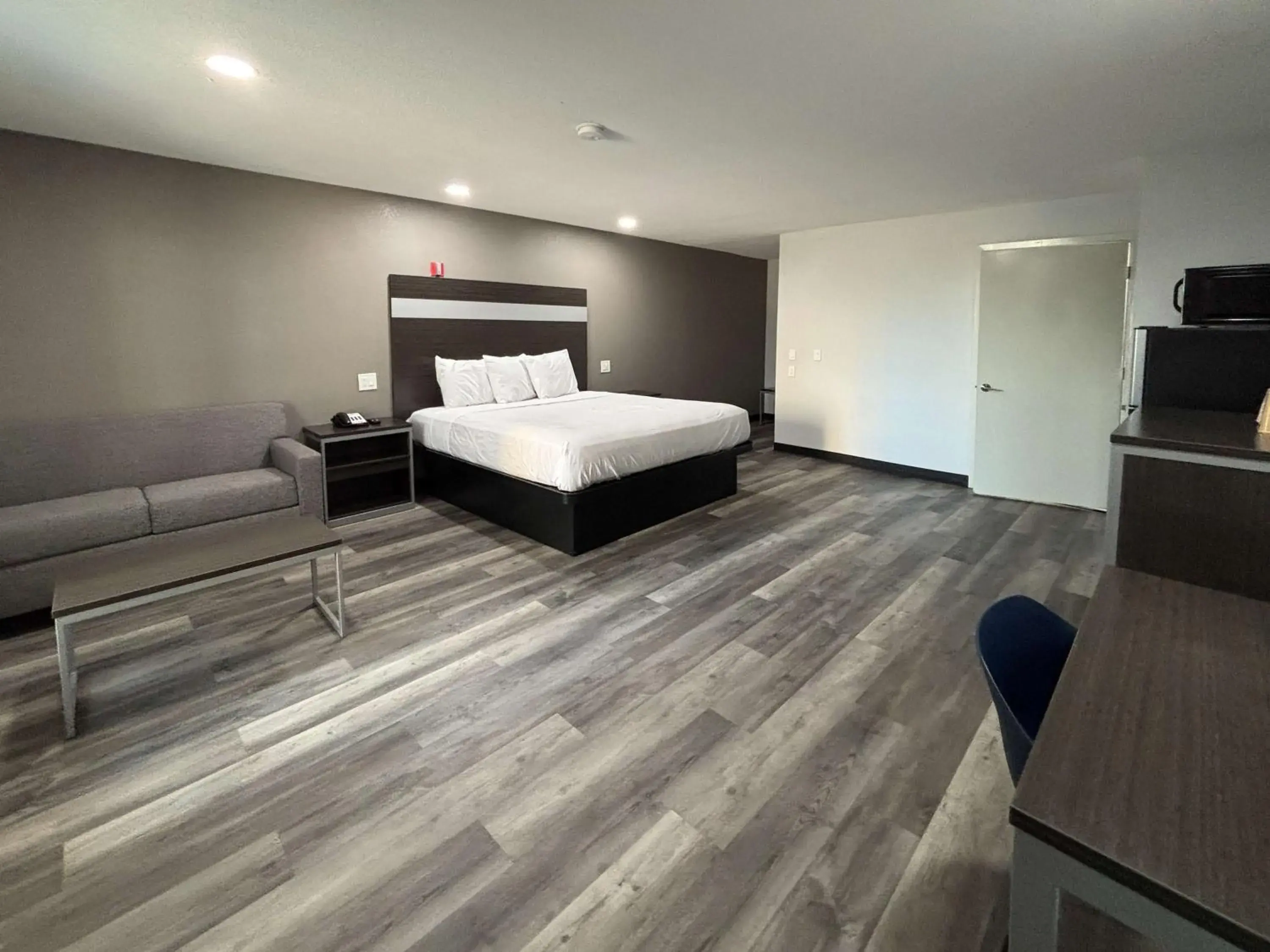 Bedroom, Bed in Americas Best Value Inn & Suites La Porte/Houston Bedroom, Bed in Americas Best Value Inn & Suites La Porte/Houston