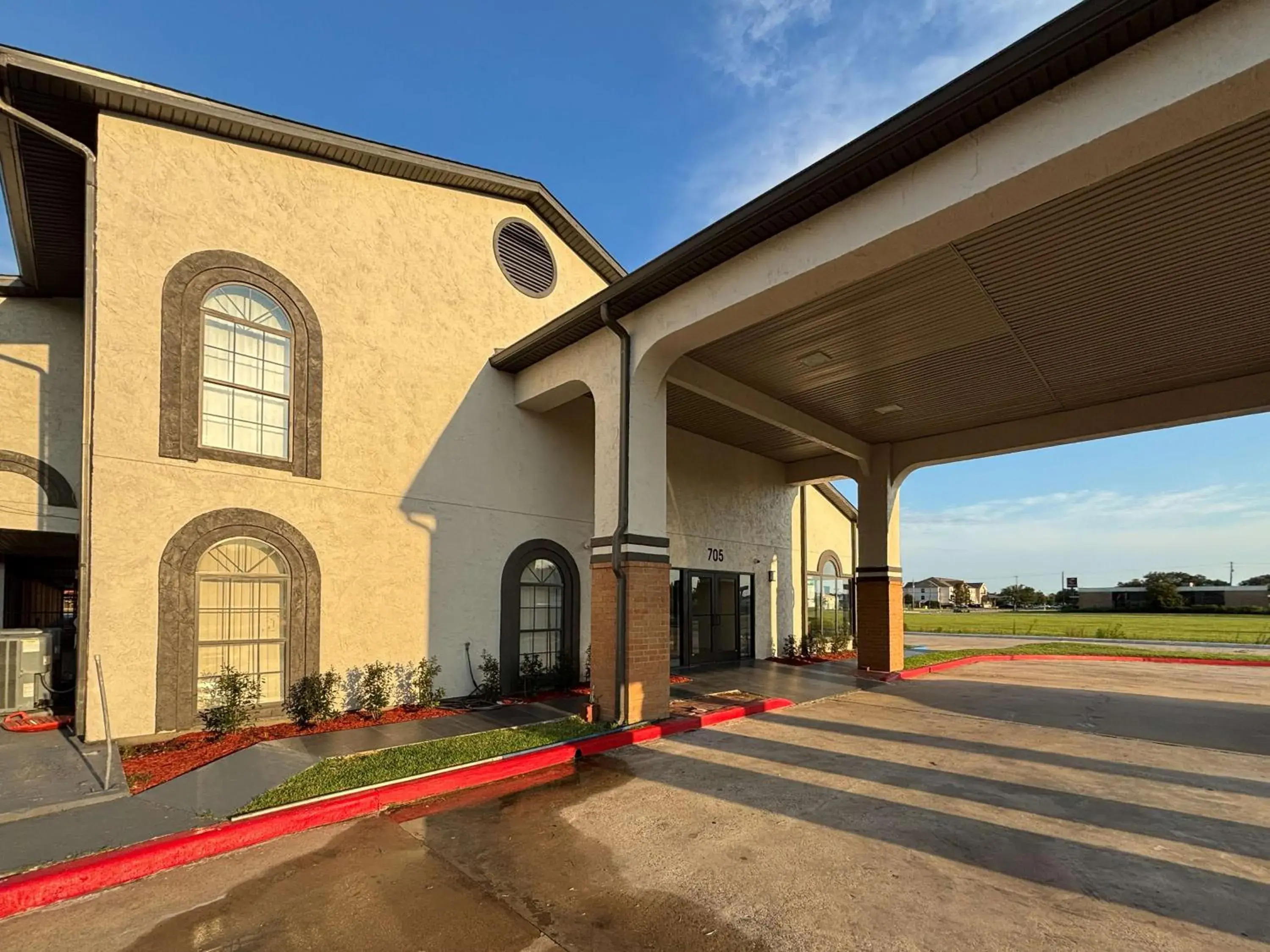 Property building in Americas Best Value Inn & Suites La Porte/Houston Property building in Americas Best Value Inn & Suites La Porte/Houston