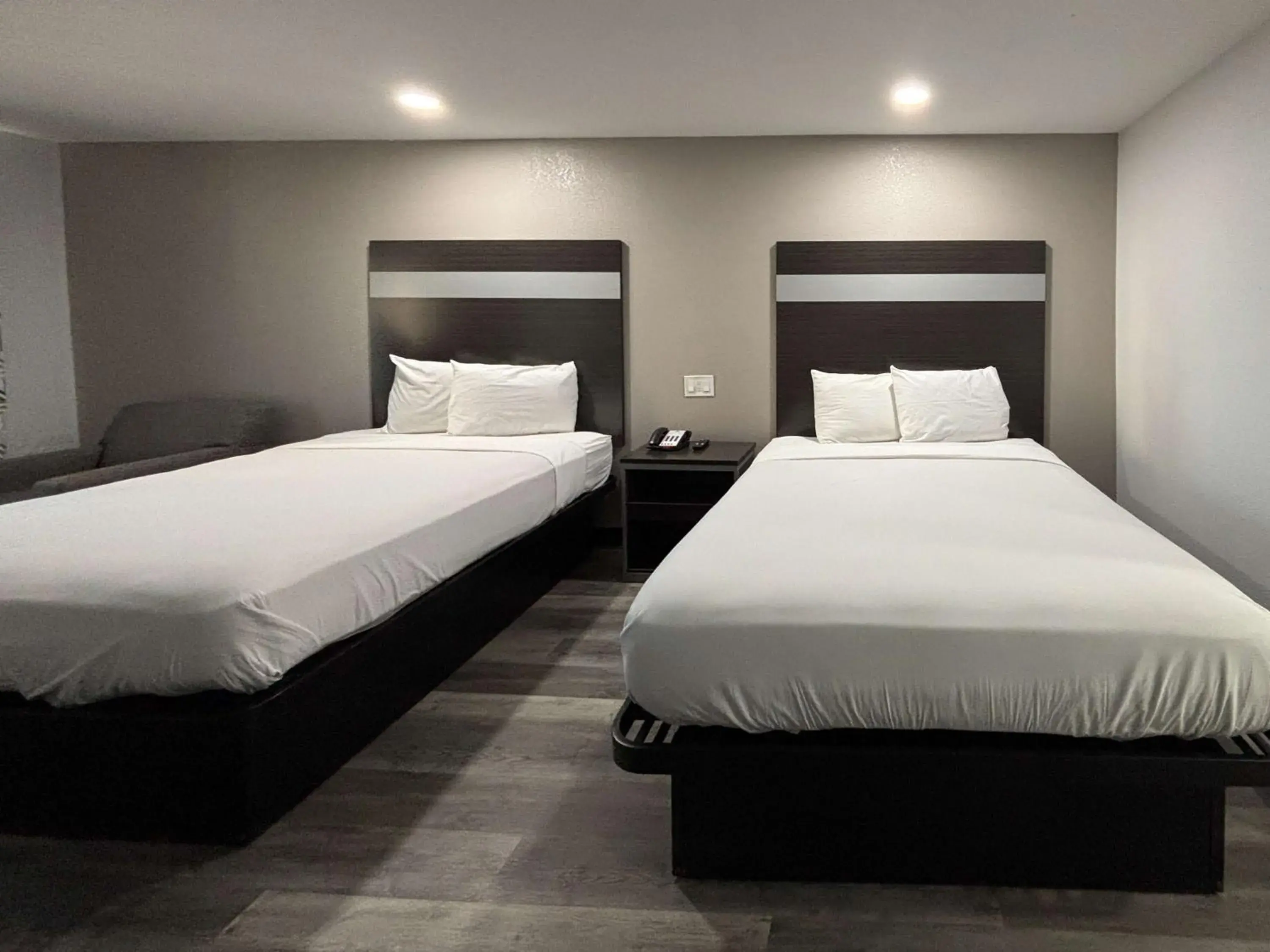 Bedroom, Bed in Americas Best Value Inn & Suites La Porte/Houston Bedroom, Bed in Americas Best Value Inn & Suites La Porte/Houston