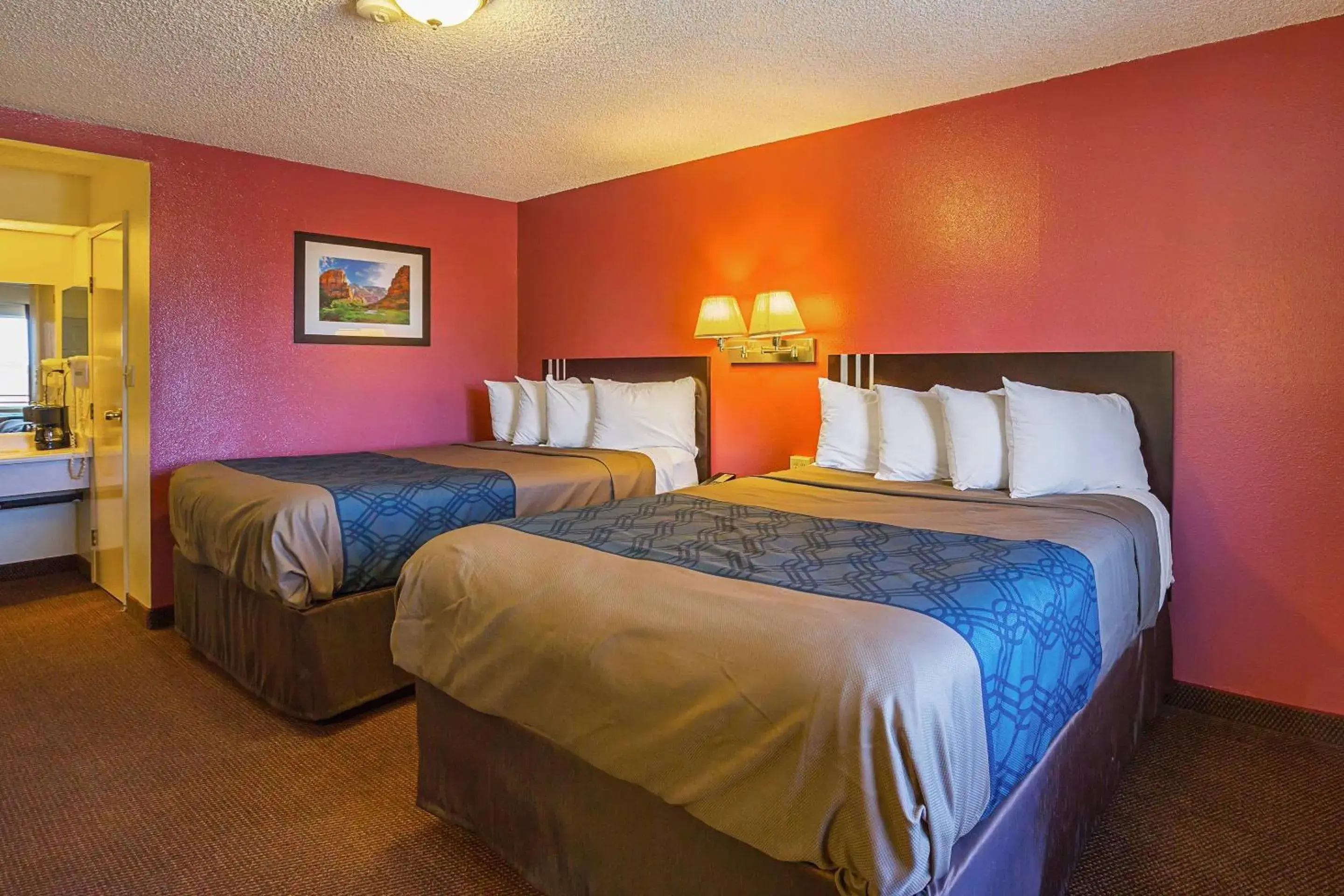 Queen Room with Two Queen Beds - Non-Smoking in Econo Lodge Hurricane Zion Park Area Queen Room with Two Queen Beds - Non-Smoking in Econo Lodge Hurricane Zion Park Area