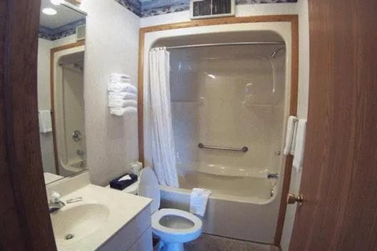 Bathroom in Sea Spray Motel
