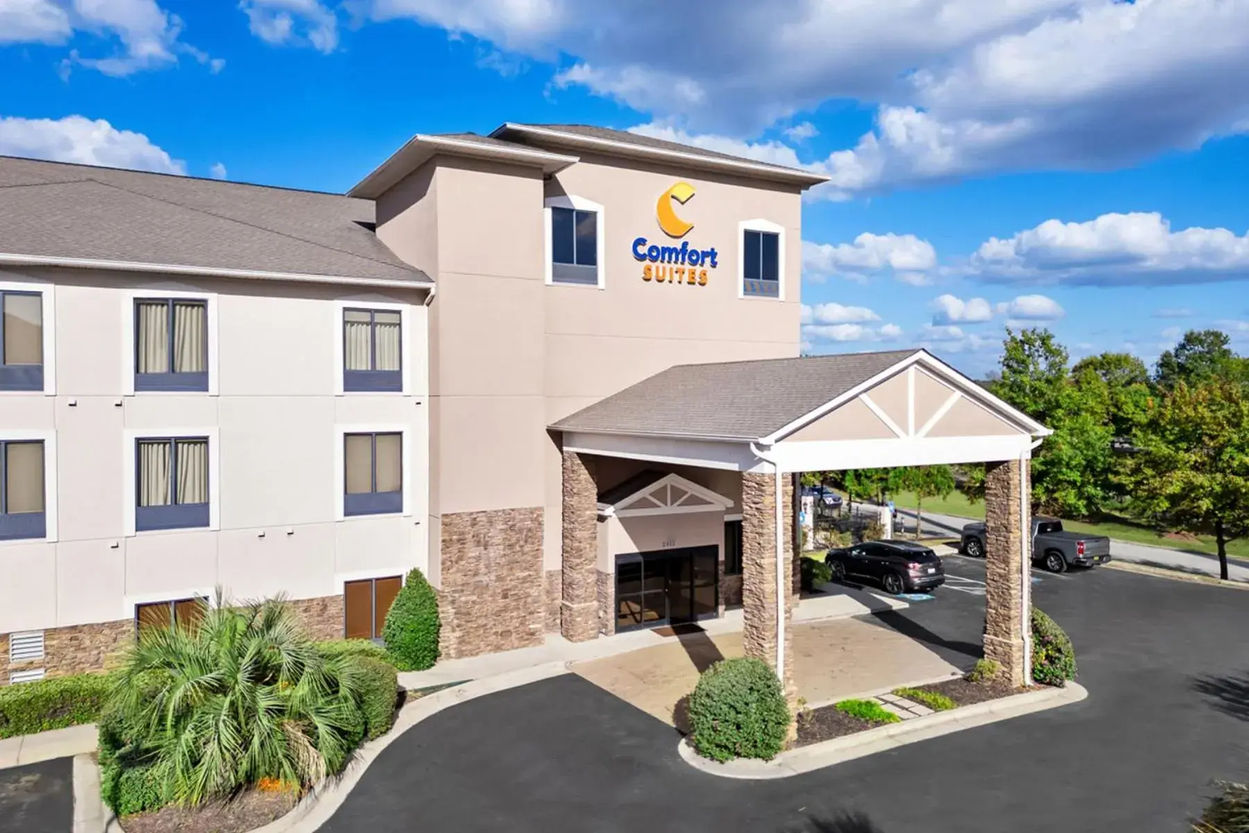 Property building in Comfort Suites Augusta Riverwatch Property building in Comfort Suites Augusta Riverwatch