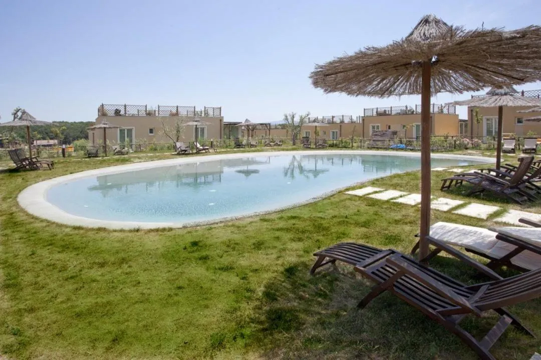 Swimming pool in Di Toscana Holidays