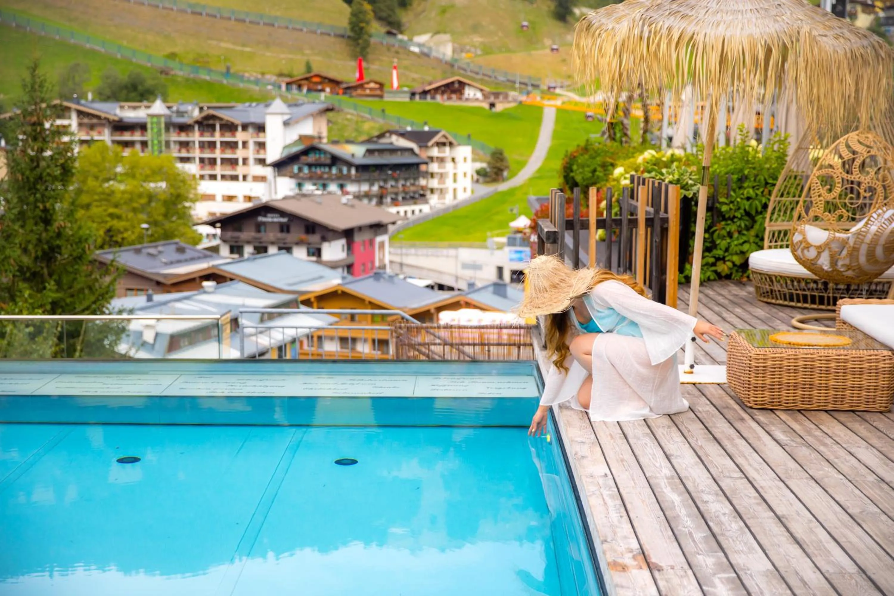 Swimming pool in Alpin Juwel - Bio und Lifestylehotel