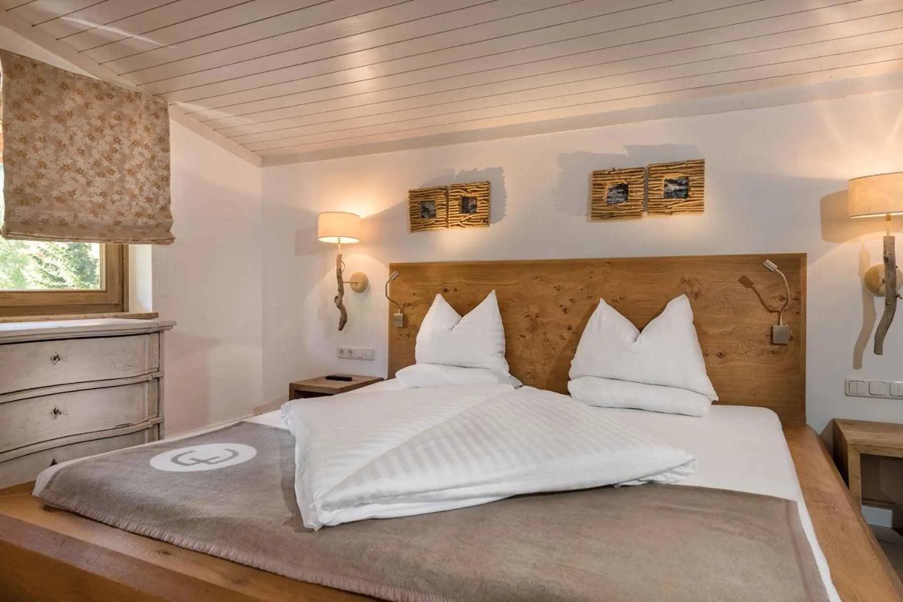 Bed in Alpin Juwel - Bio und Lifestylehotel