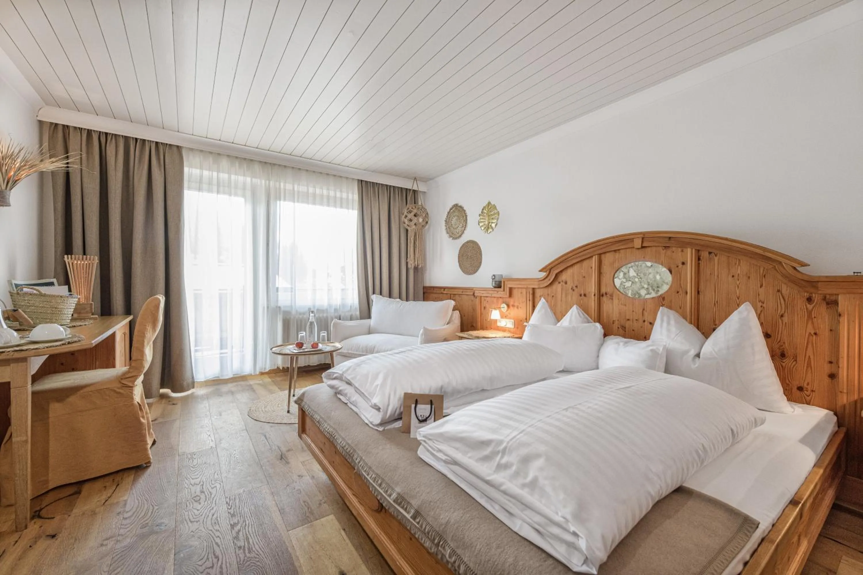 Bedroom, Bed in Alpin Juwel - Bio und Lifestylehotel