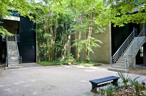 Facade/entrance in The Inn at Middleton Place