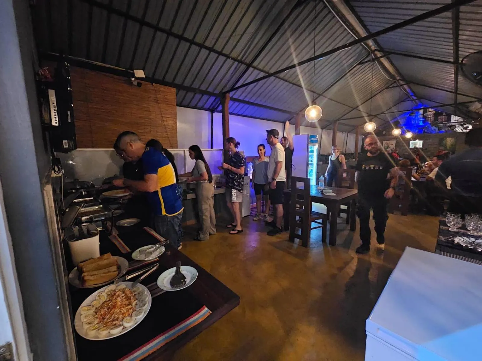 Restaurant/places to eat in Optimum Residencies