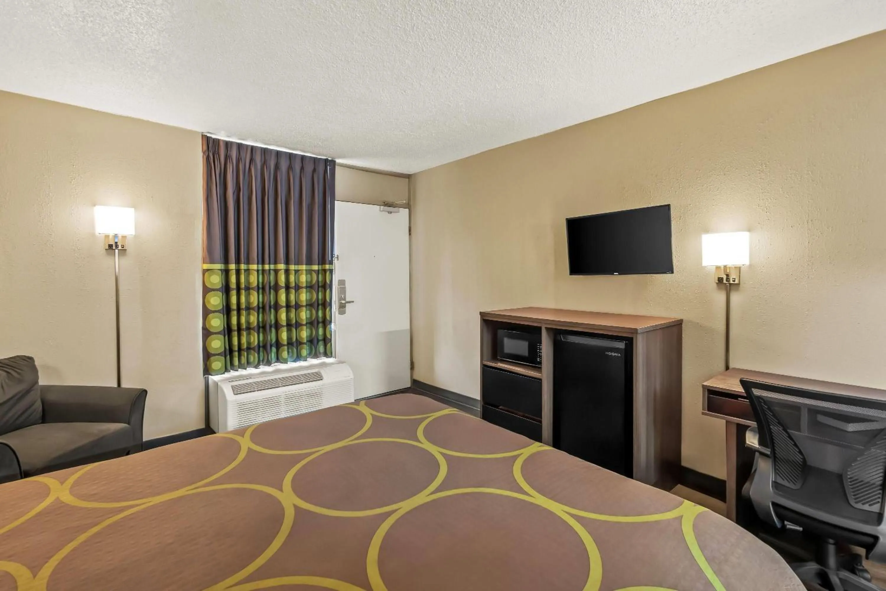 Bed in Super 8 by Wyndham Commerce