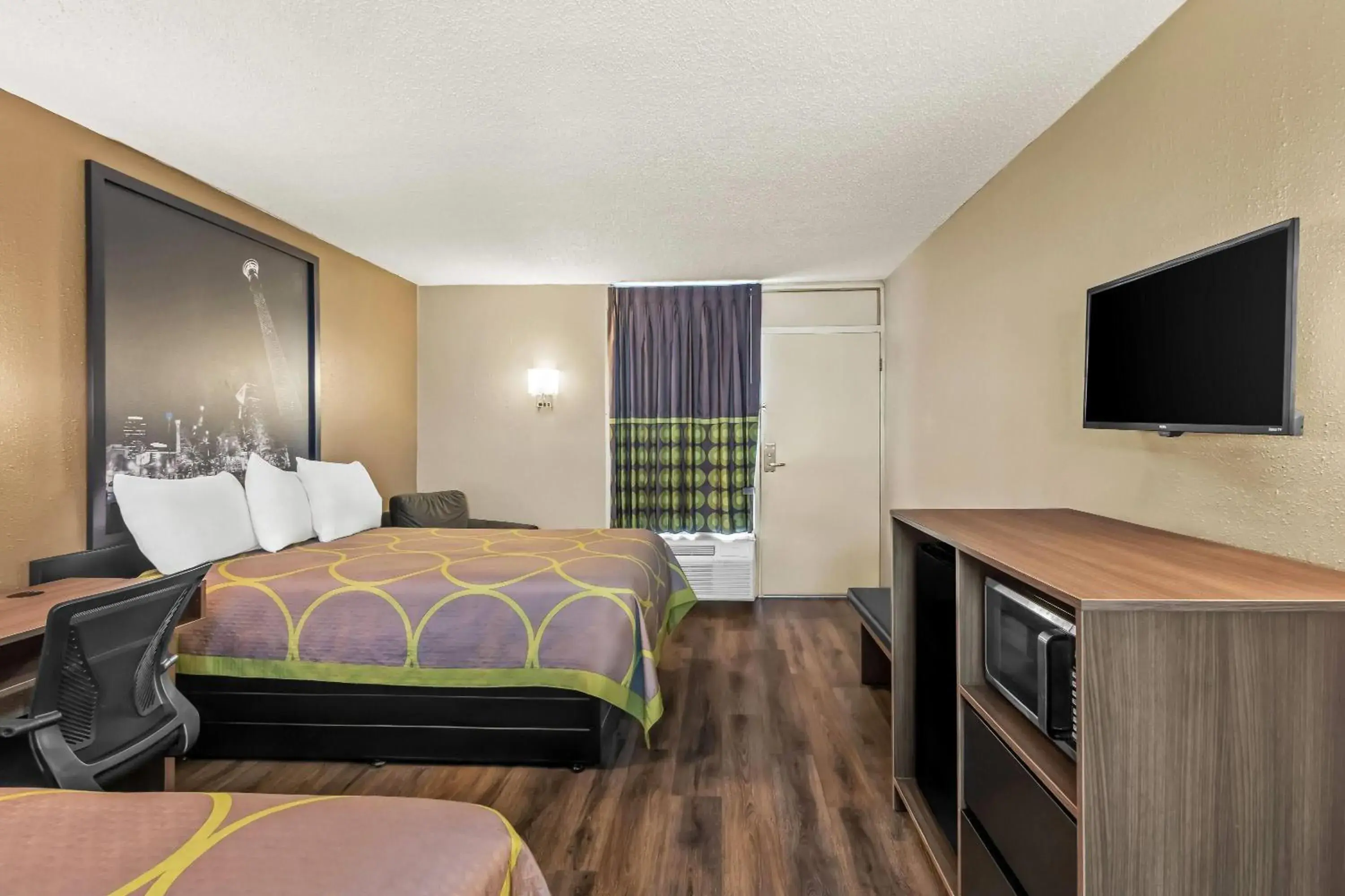 Bed in Super 8 by Wyndham Commerce Bed in Super 8 by Wyndham Commerce