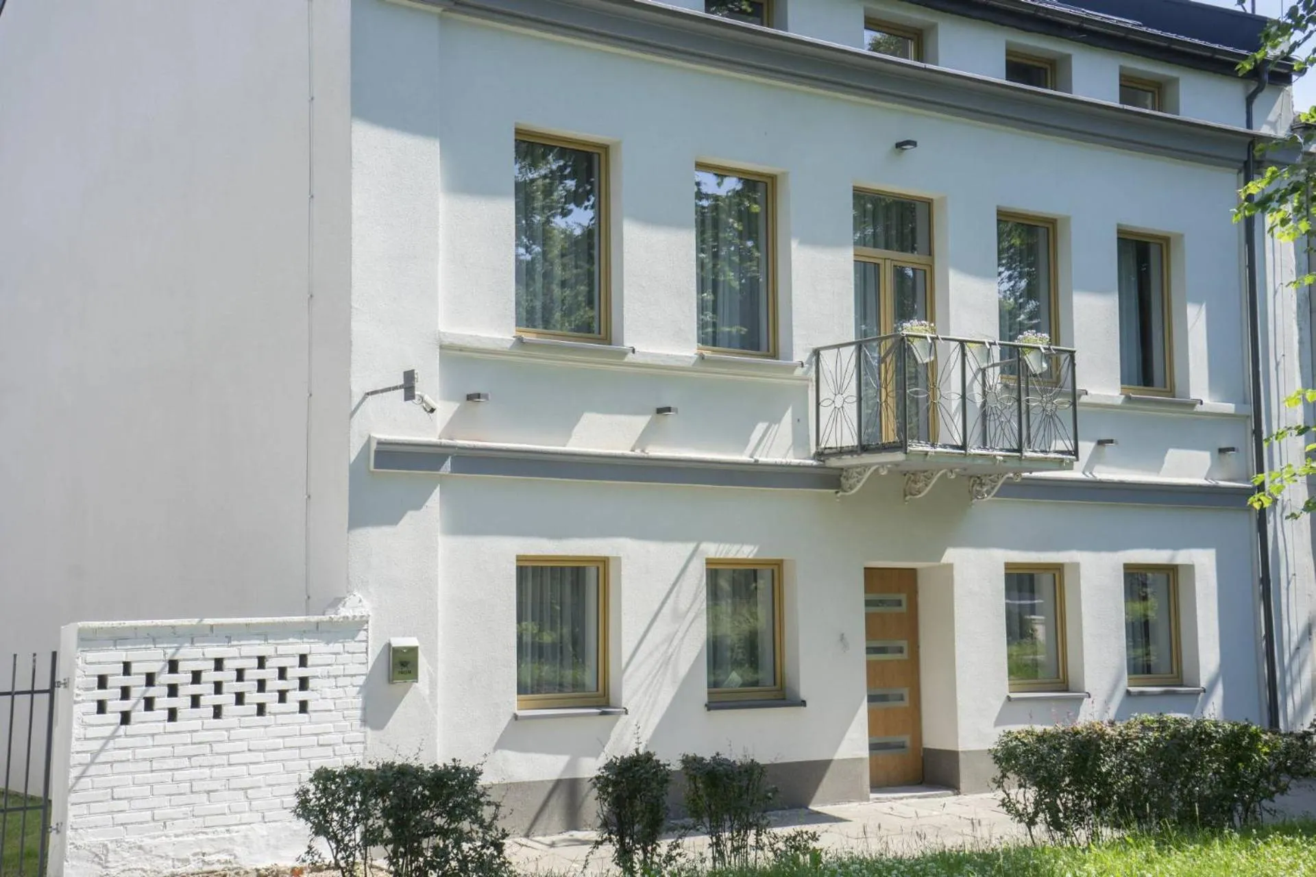 Property building in Hotel Inner City