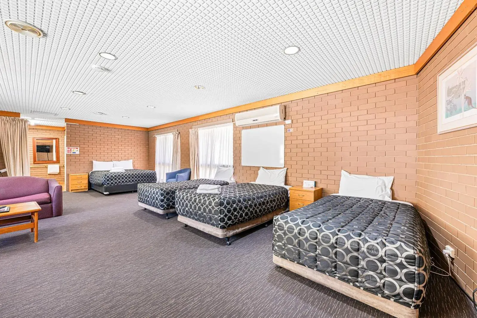 Family Room in Mildura Motor Inn Family Room in Mildura Motor Inn