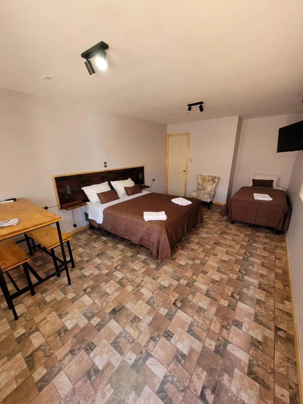 Twin Room in Aysen Bike Cabañas