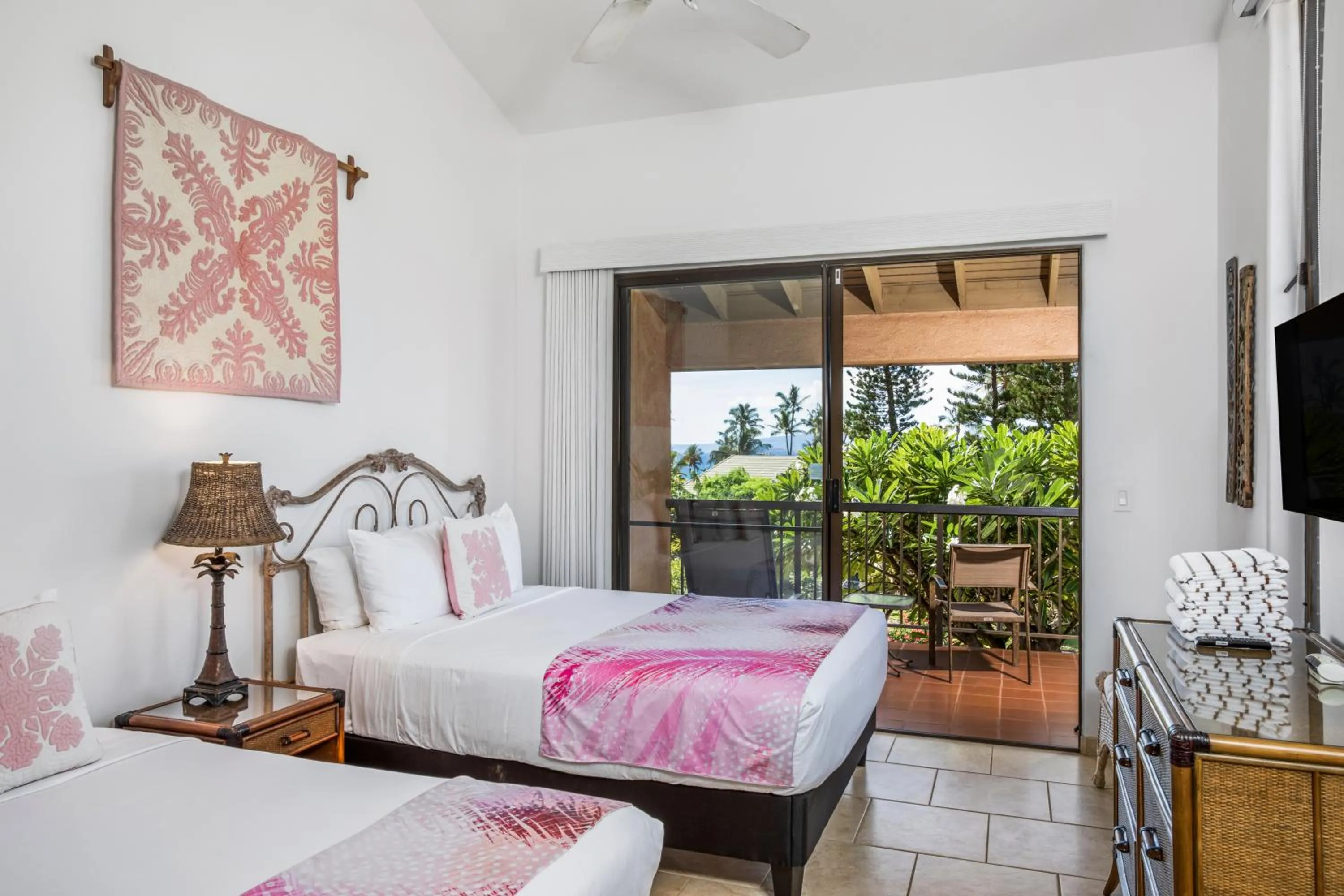 Bedroom, Bed in Wailea Ekahi Village - CoralTree Residence Collection