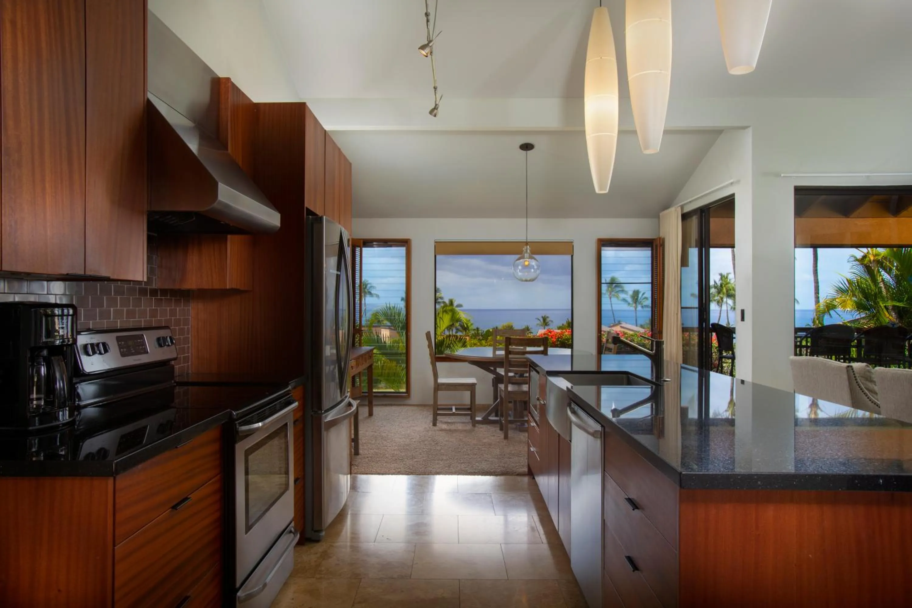 Kitchen or kitchenette in Wailea Ekahi Village - CoralTree Residence Collection