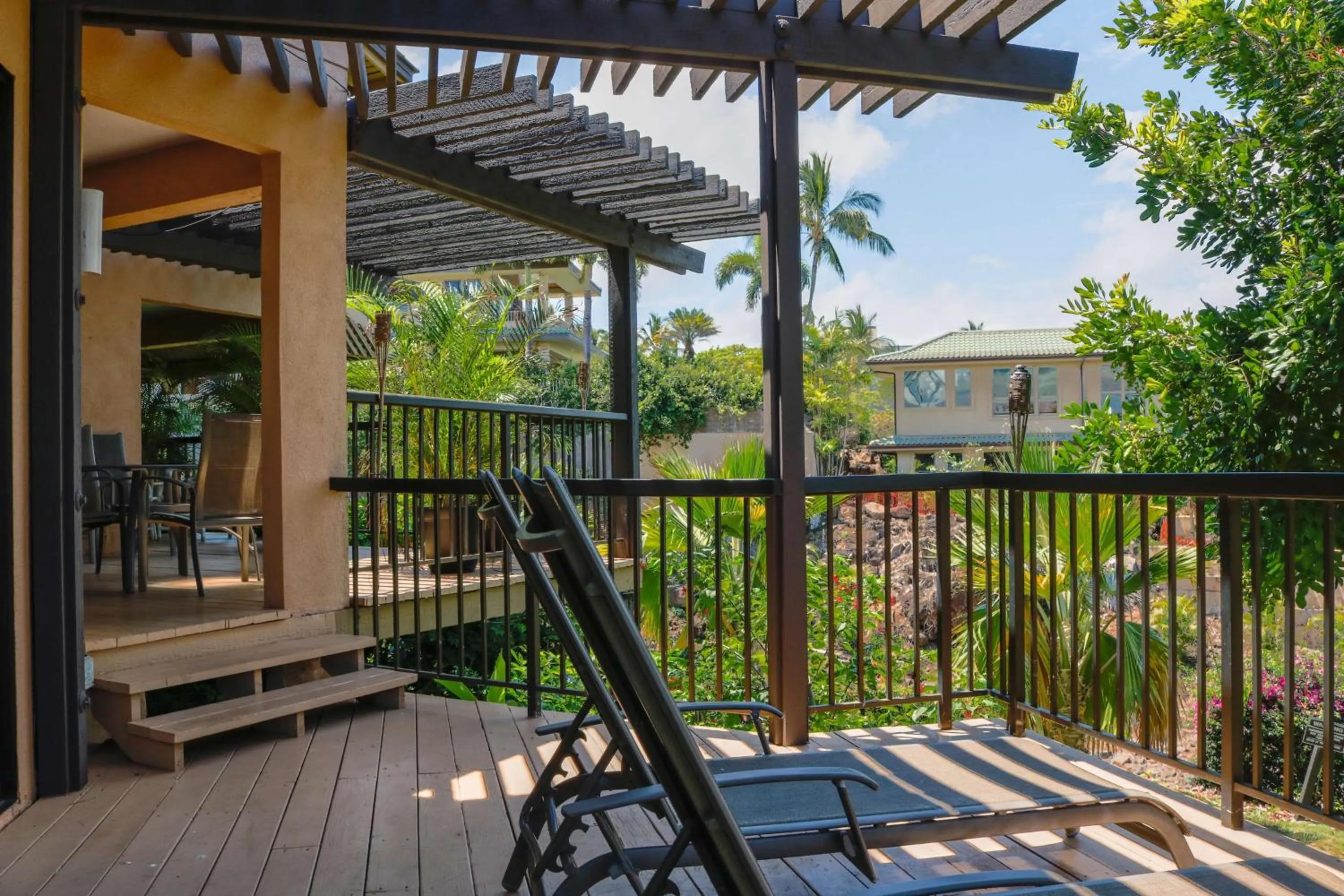 Photo of the whole room in Wailea Ekahi Village - CoralTree Residence Collection