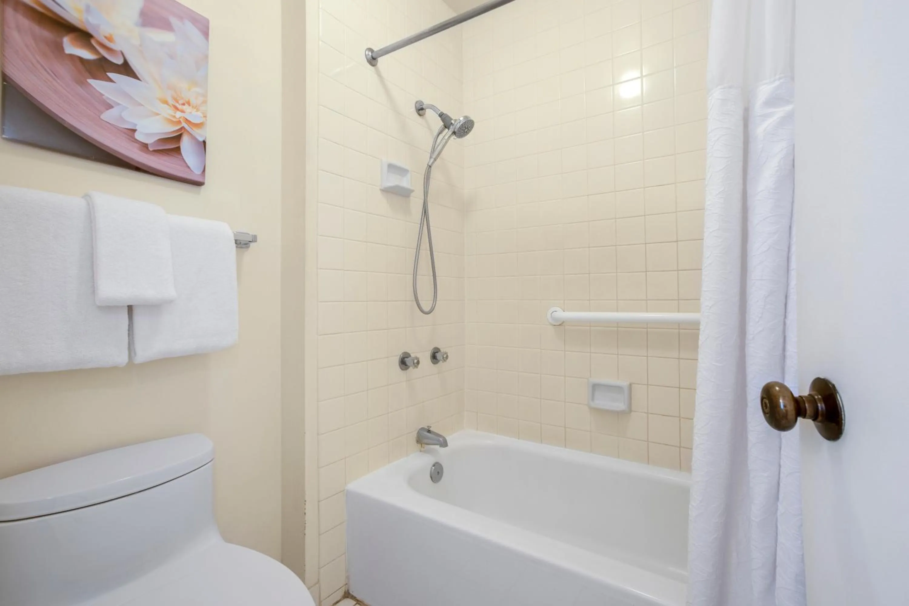 Bath in Wailea Ekahi Village - CoralTree Residence Collection