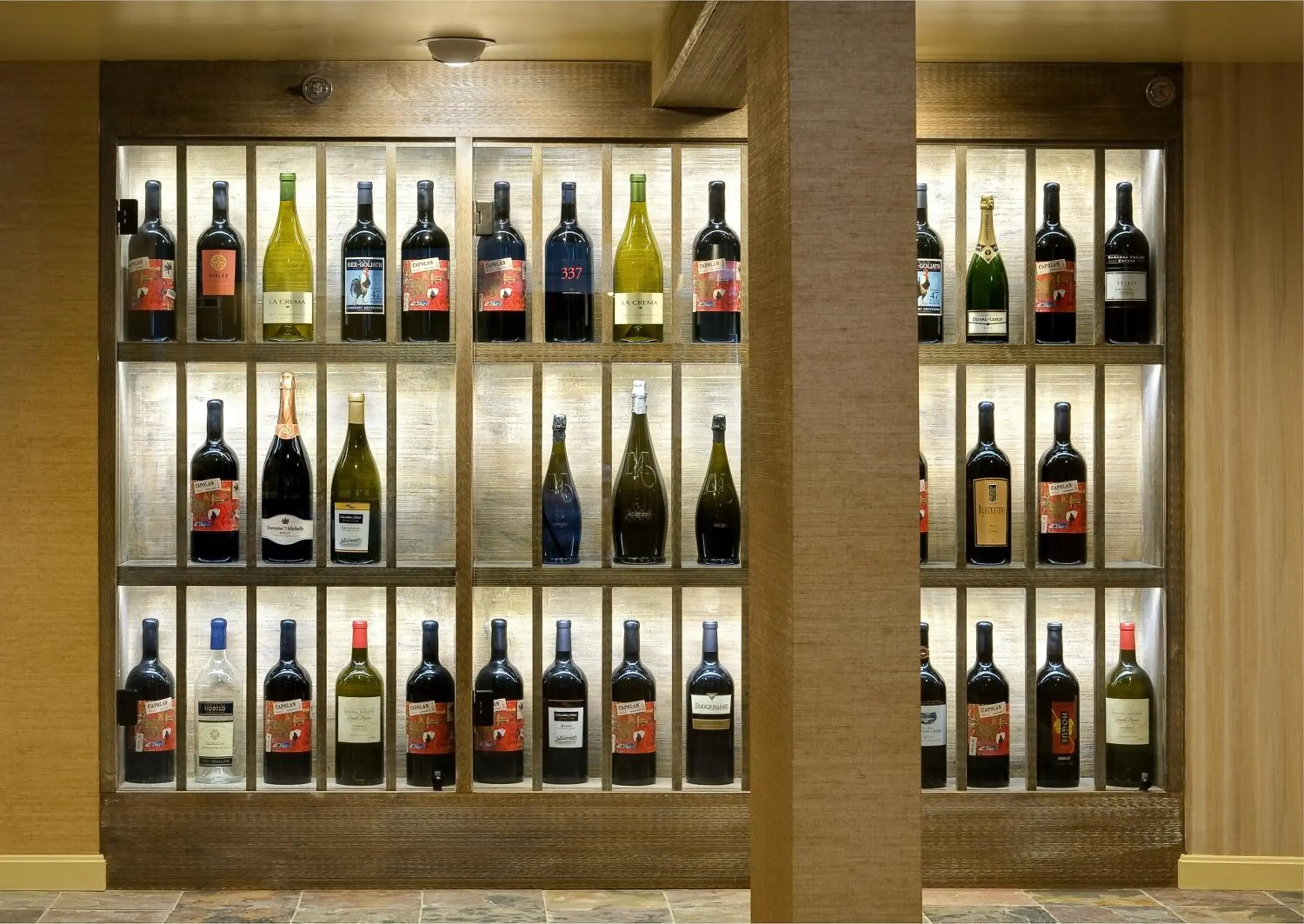 Restaurant/places to eat in Wolfeboro Inn Restaurant/places to eat in Wolfeboro Inn