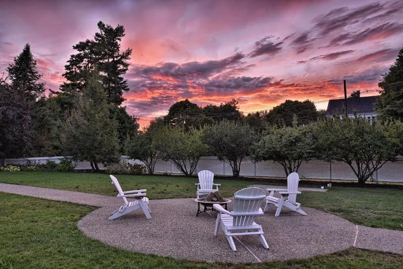 Natural landscape in Wolfeboro Inn