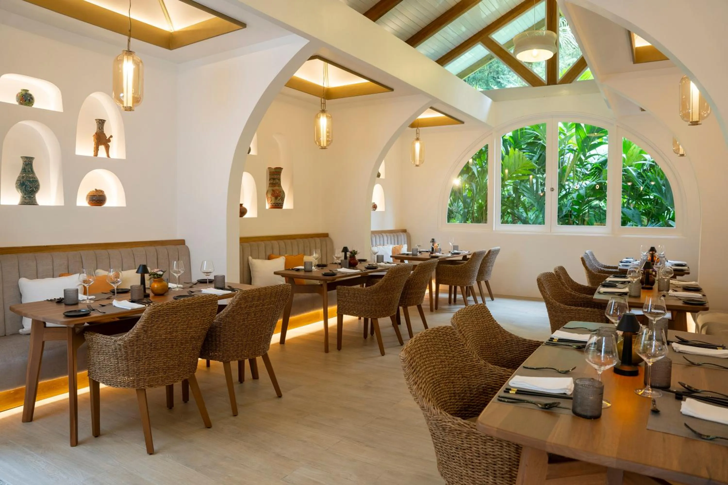 Restaurant/places to eat in Hideaway Rio Celeste Hotel