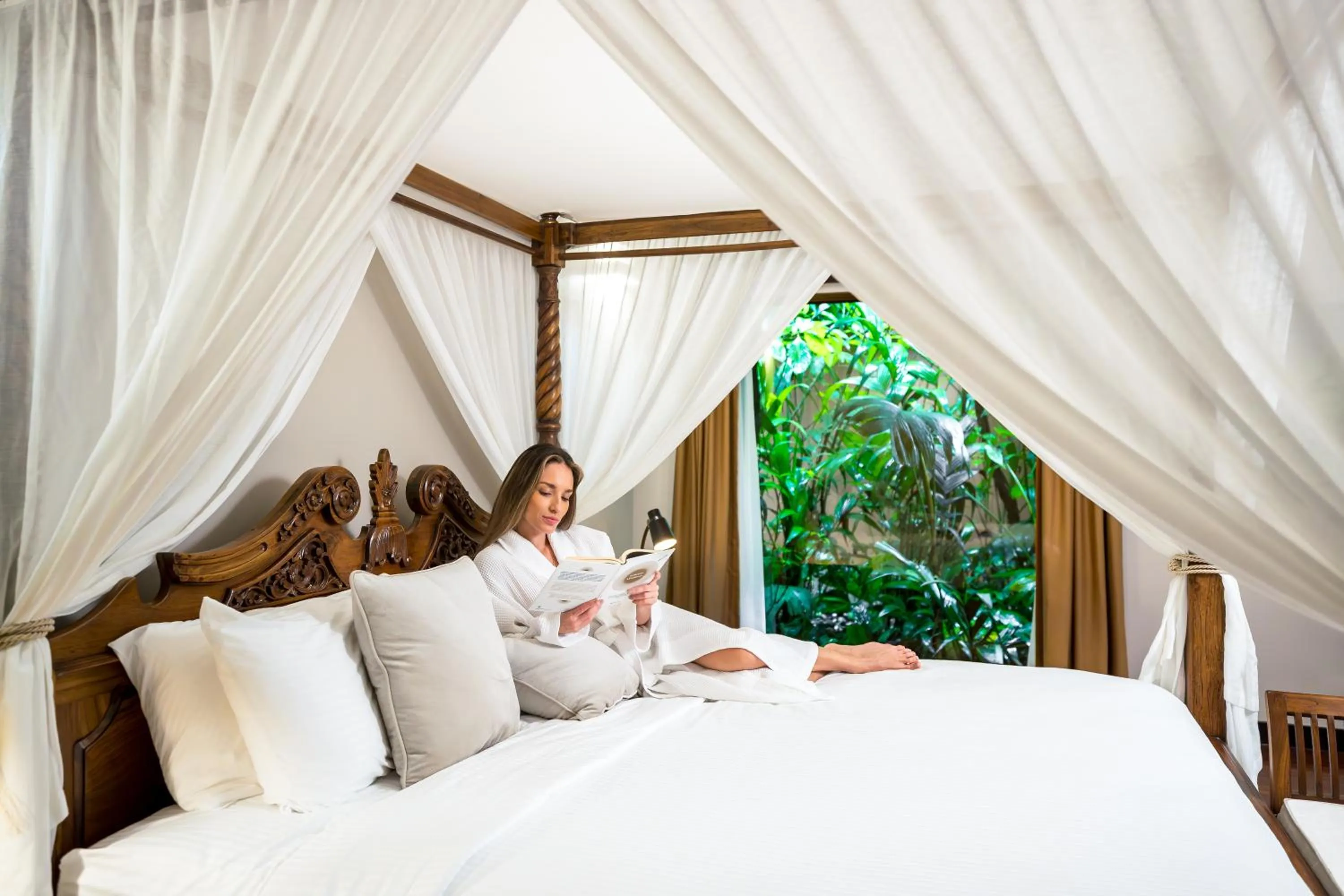Photo of the whole room, Bed in Hideaway Rio Celeste Hotel