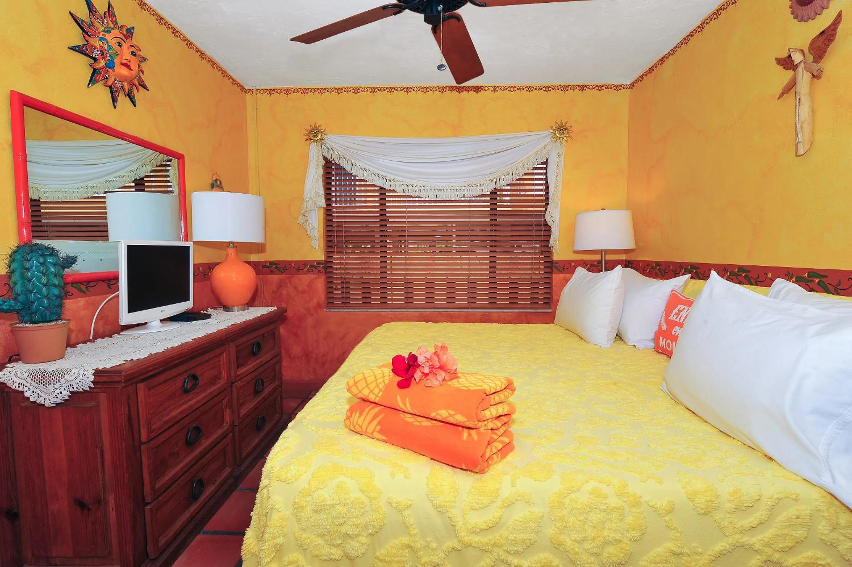 Bed in Blue Seas Courtyard