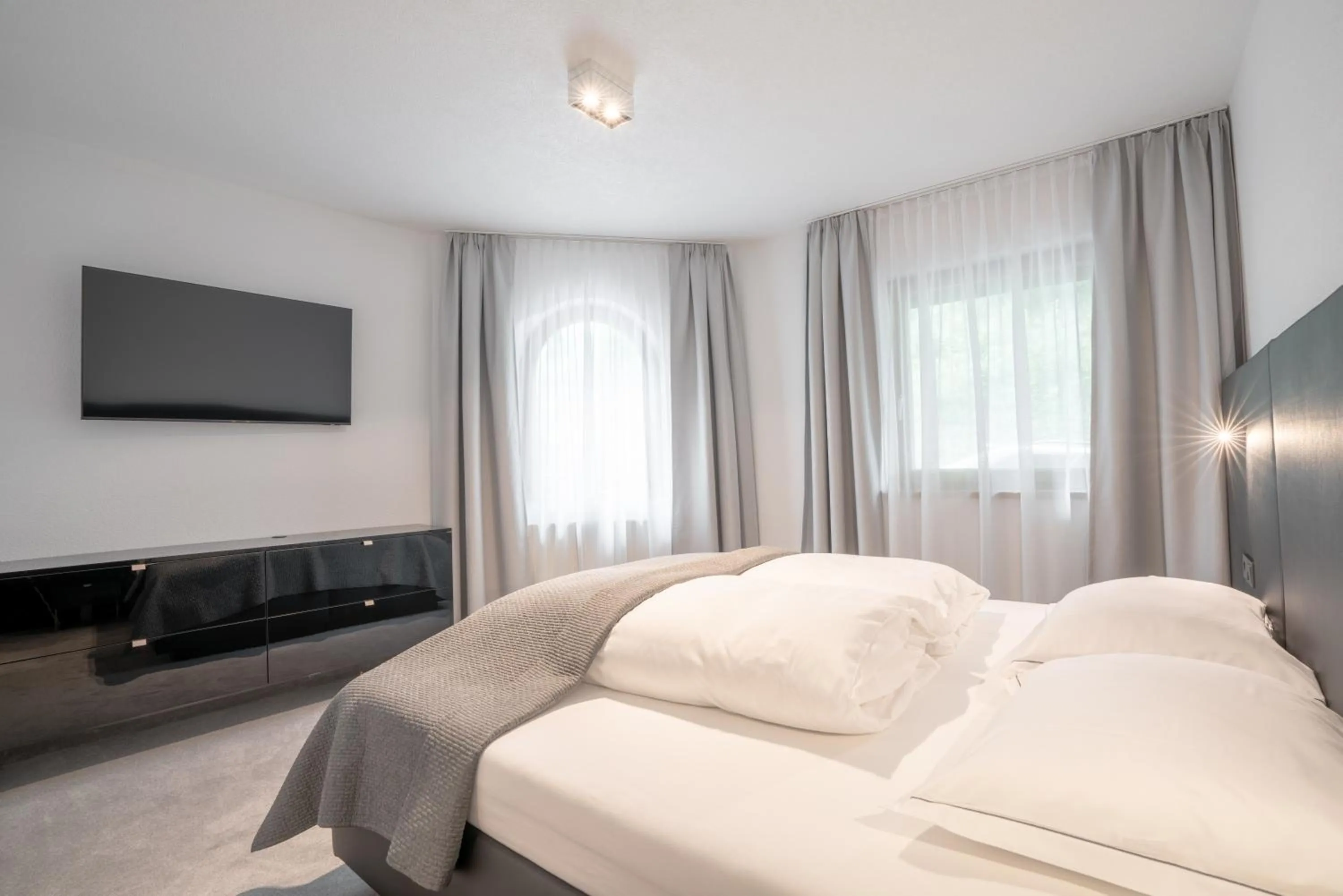 Bedroom, Bed in Chalet Madlein