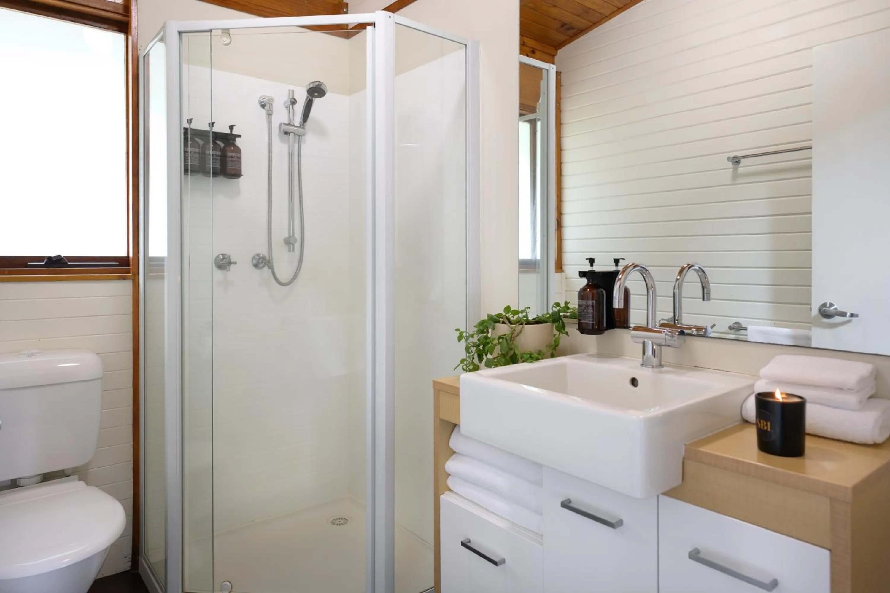 Bathroom in Stewarts Bay Lodge