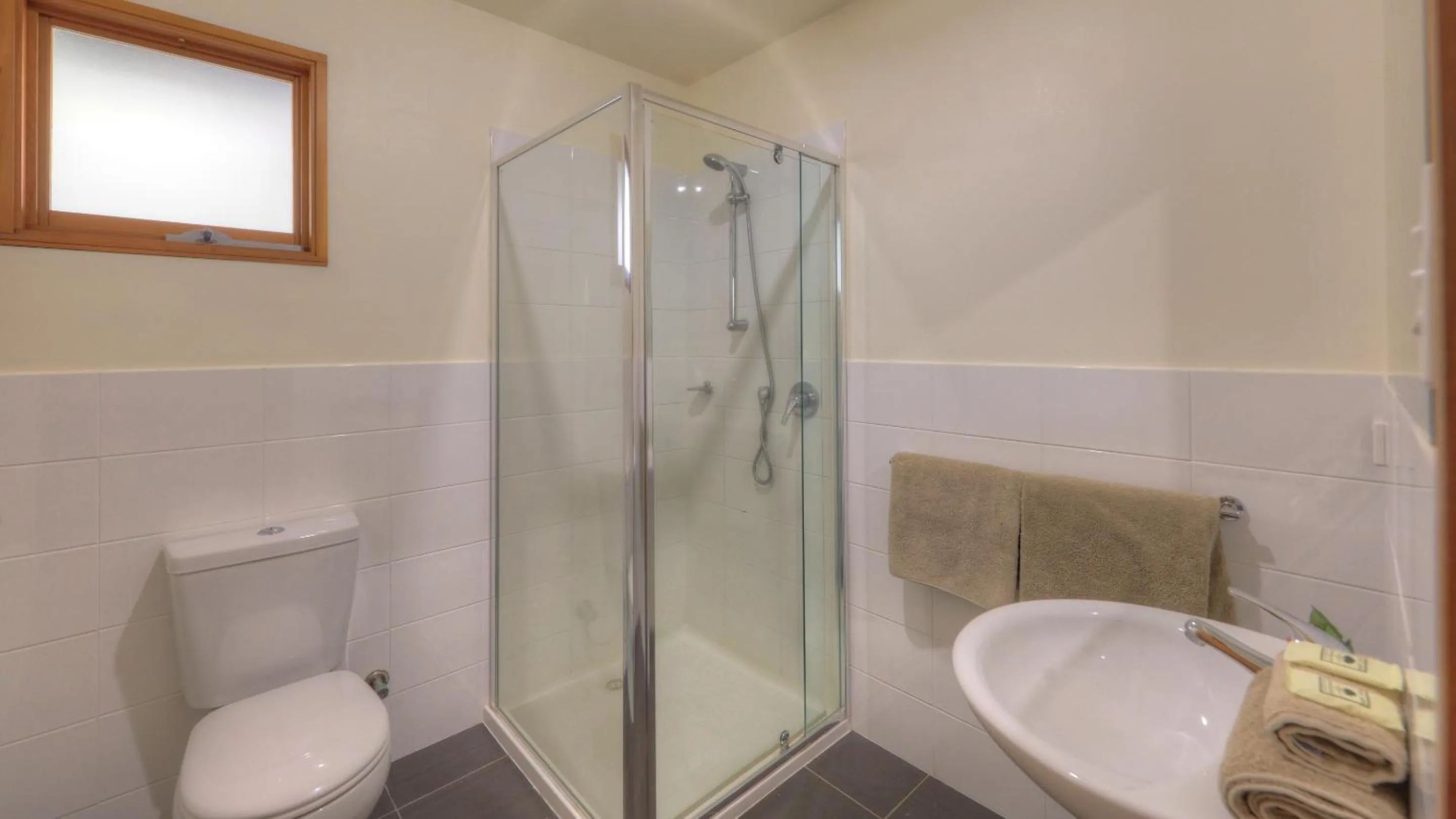 Bathroom in Stewarts Bay Lodge