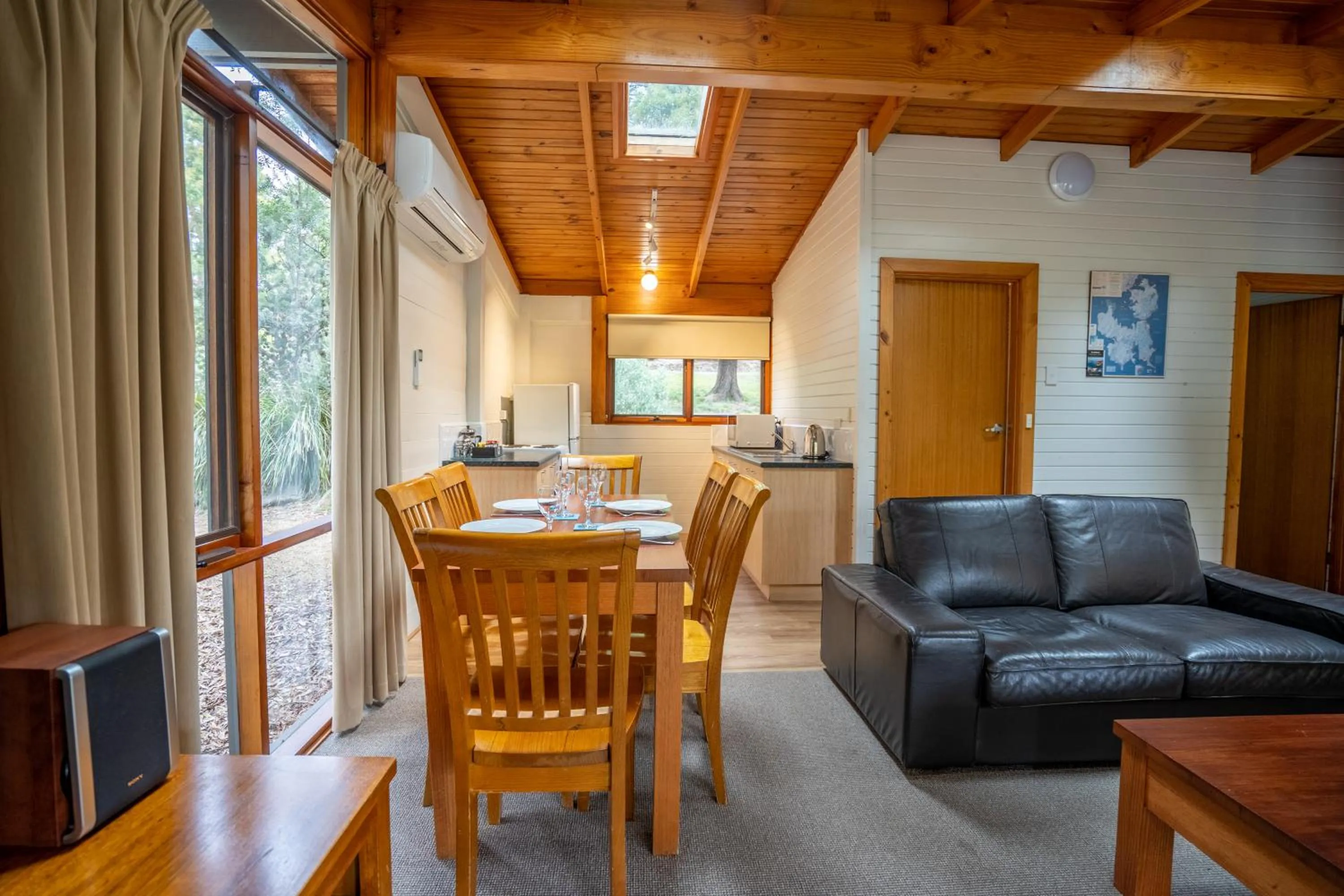 TV and multimedia in Stewarts Bay Lodge