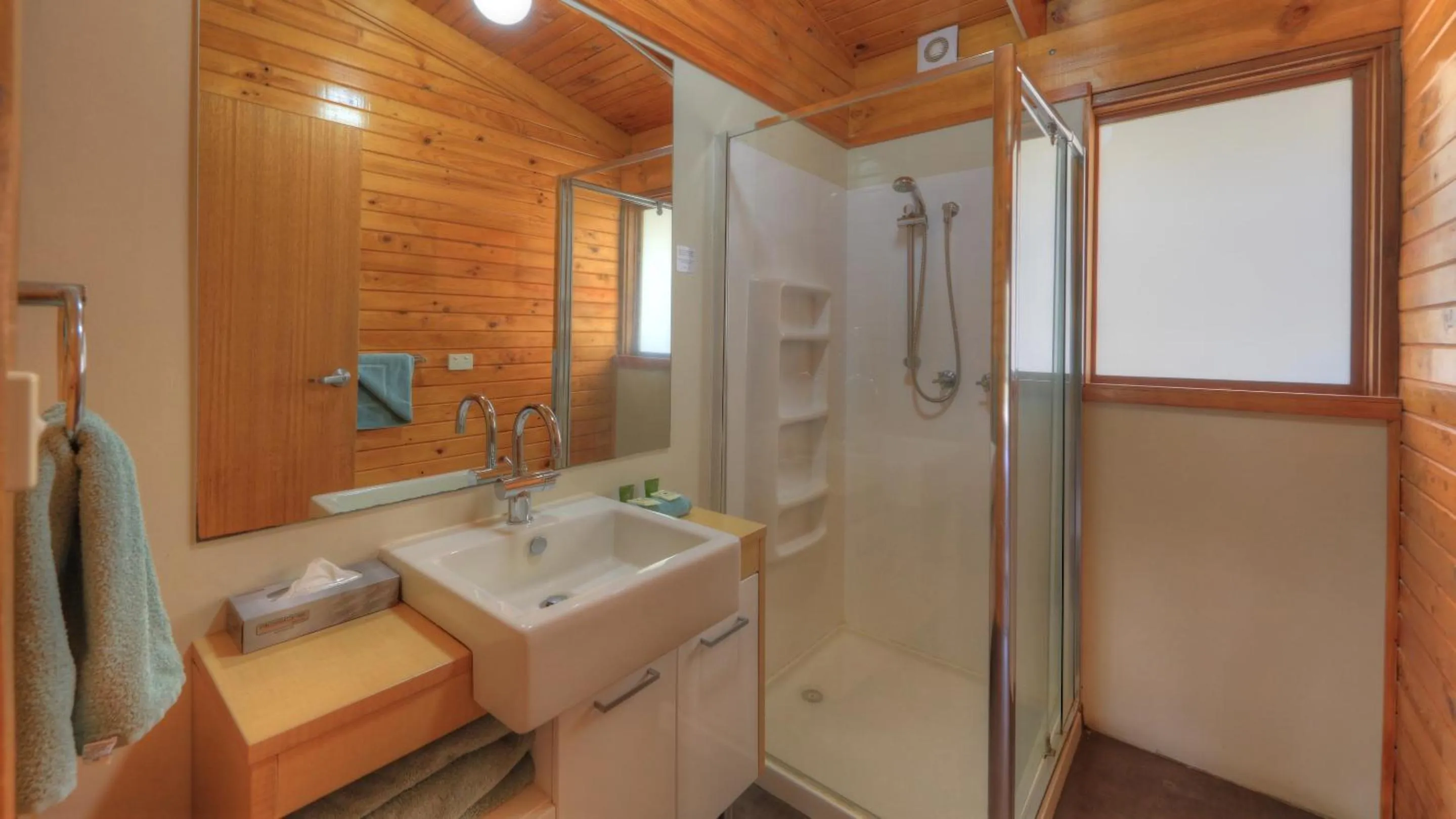 Bathroom in Stewarts Bay Lodge