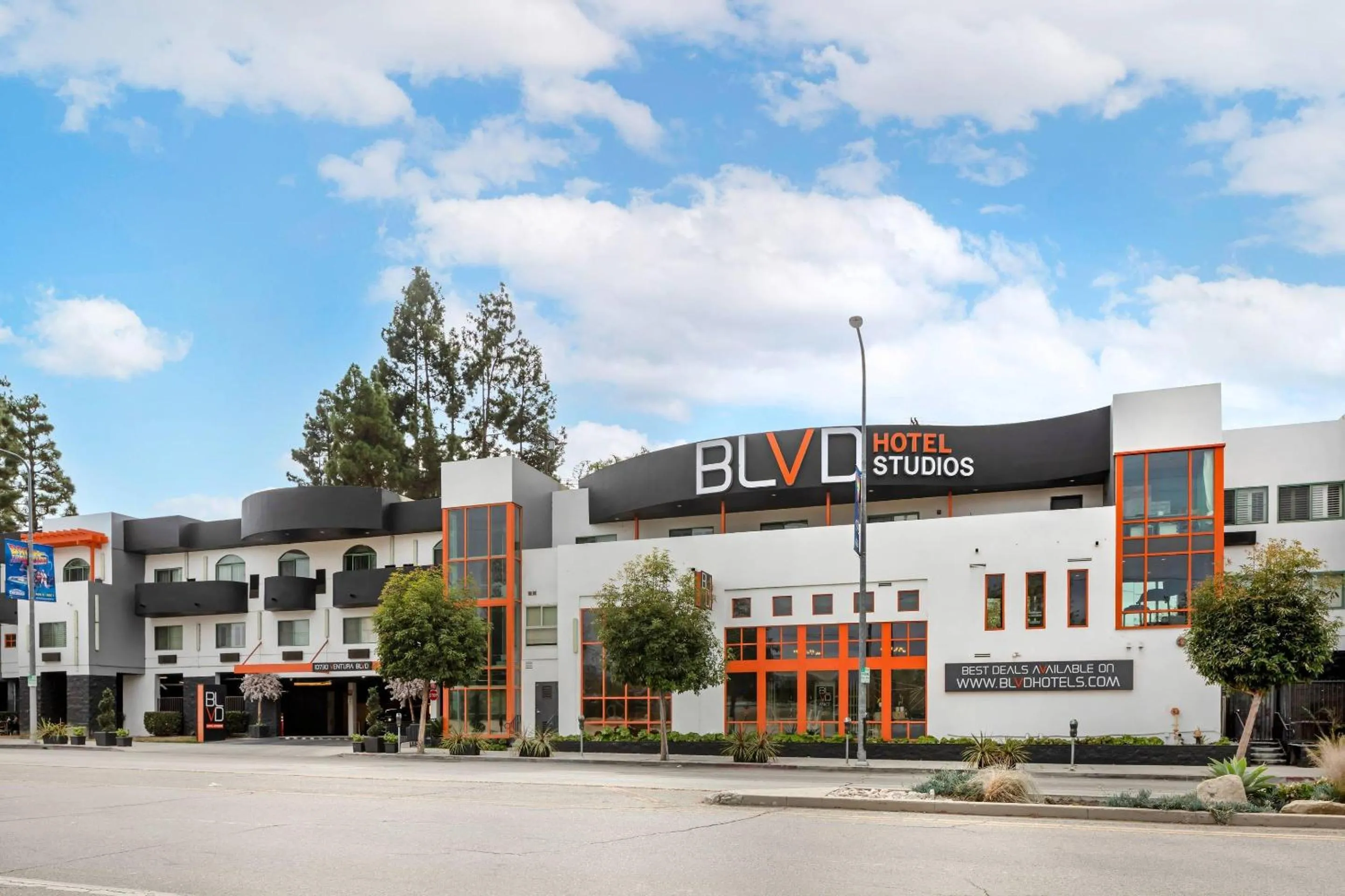 Property building in BLVD Hotel and Studios Universal-Hollywood, an Ascend Collection Hotel