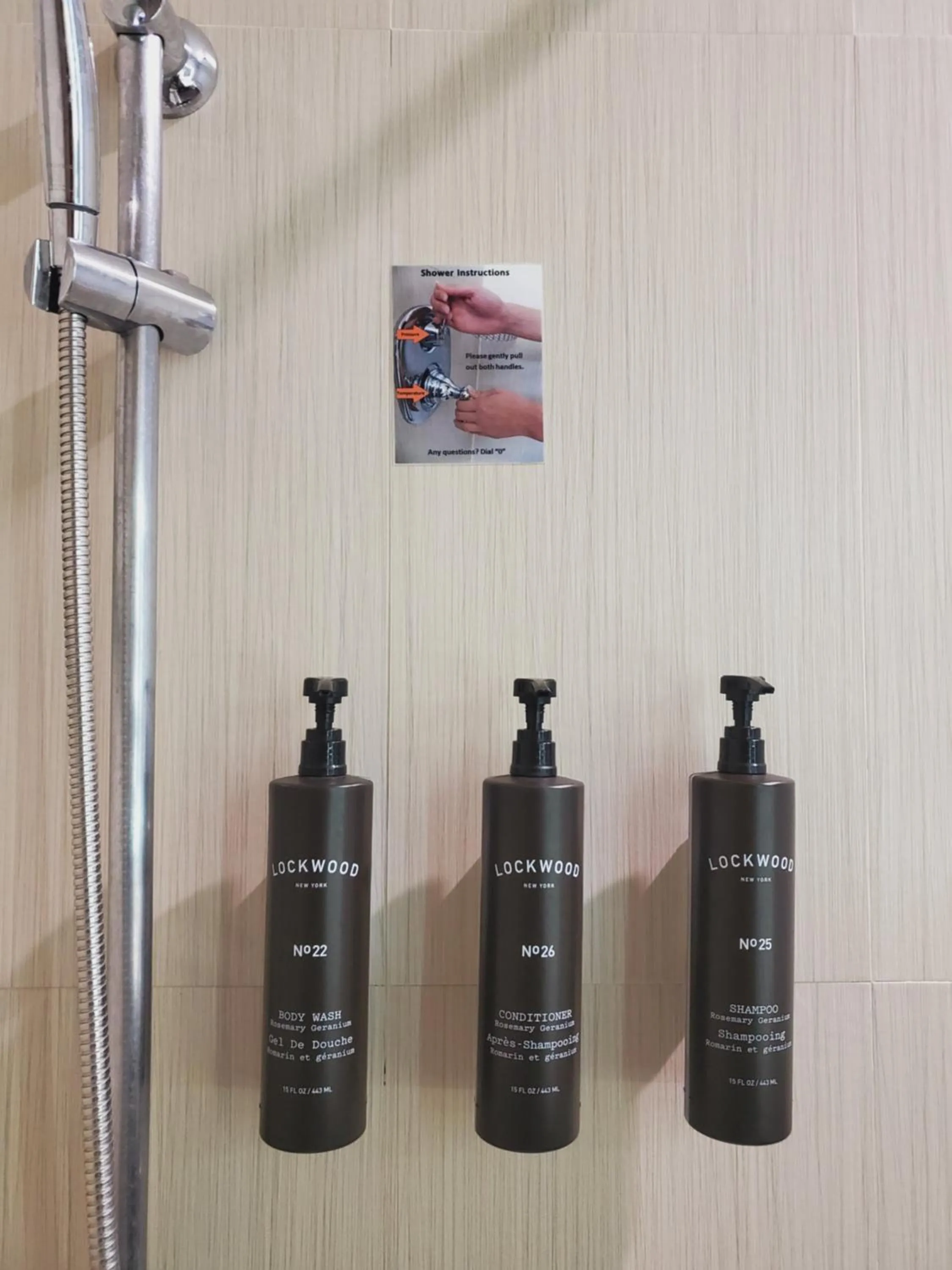 Shower in BLVD Hotel and Studios Universal-Hollywood, an Ascend Collection Hotel