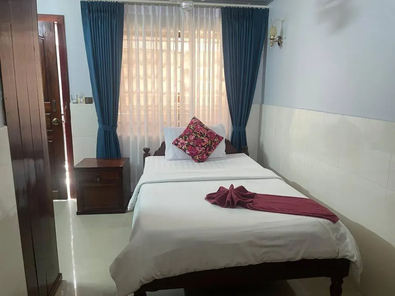 Bed in Jasmine Lodge Siem Reap Bed in Jasmine Lodge Siem Reap