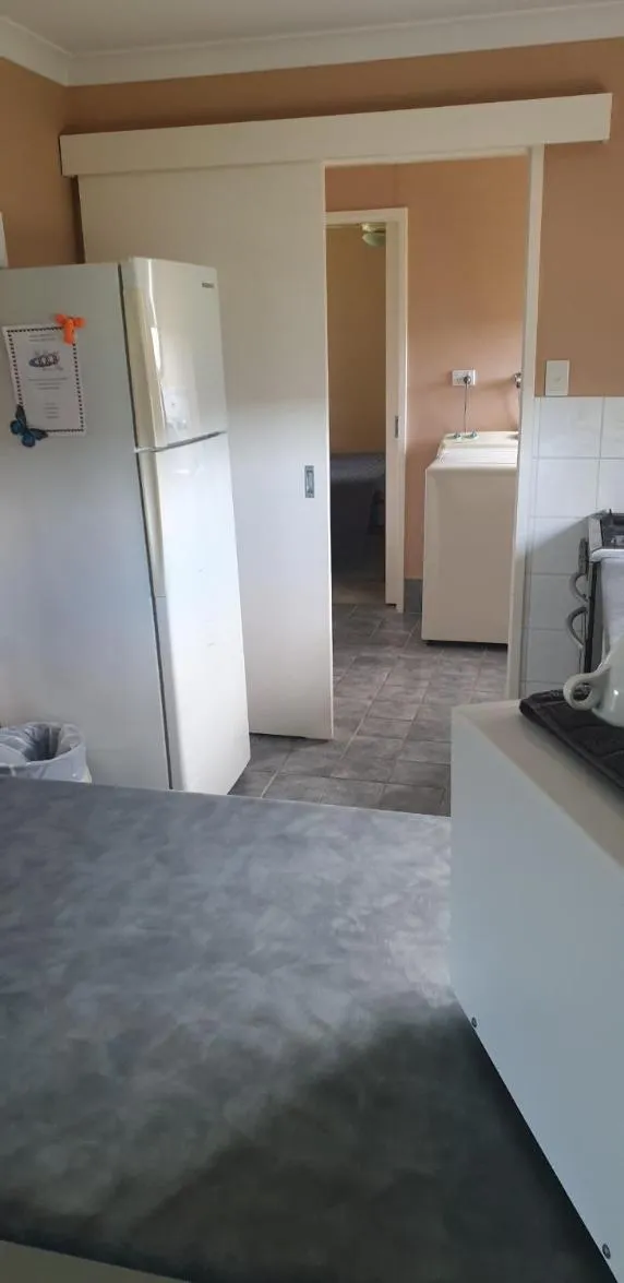 Kitchen/Kitchenette in The Heights Bed & Breakfast