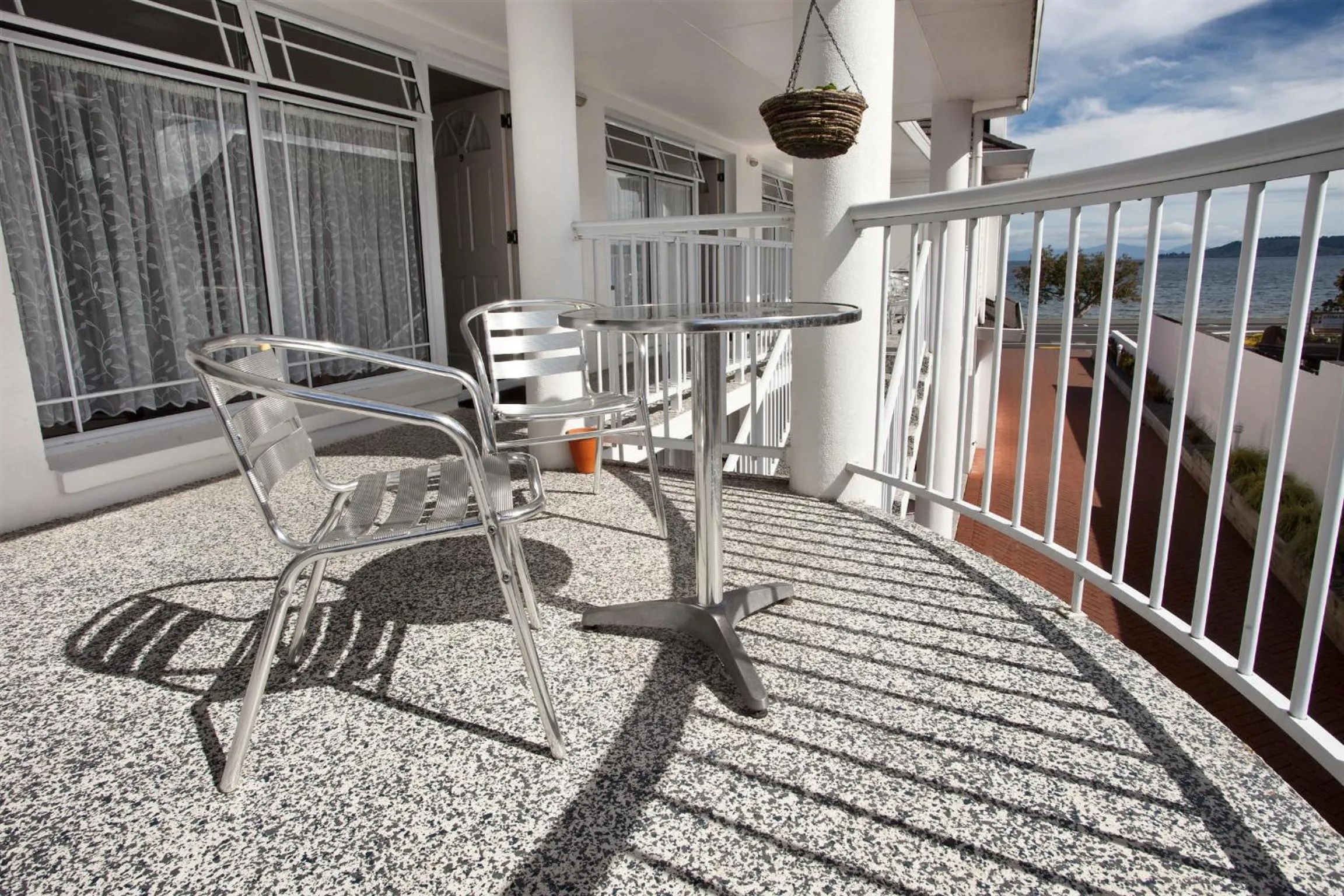 Balcony/Terrace in Lakeside Taupo Motel