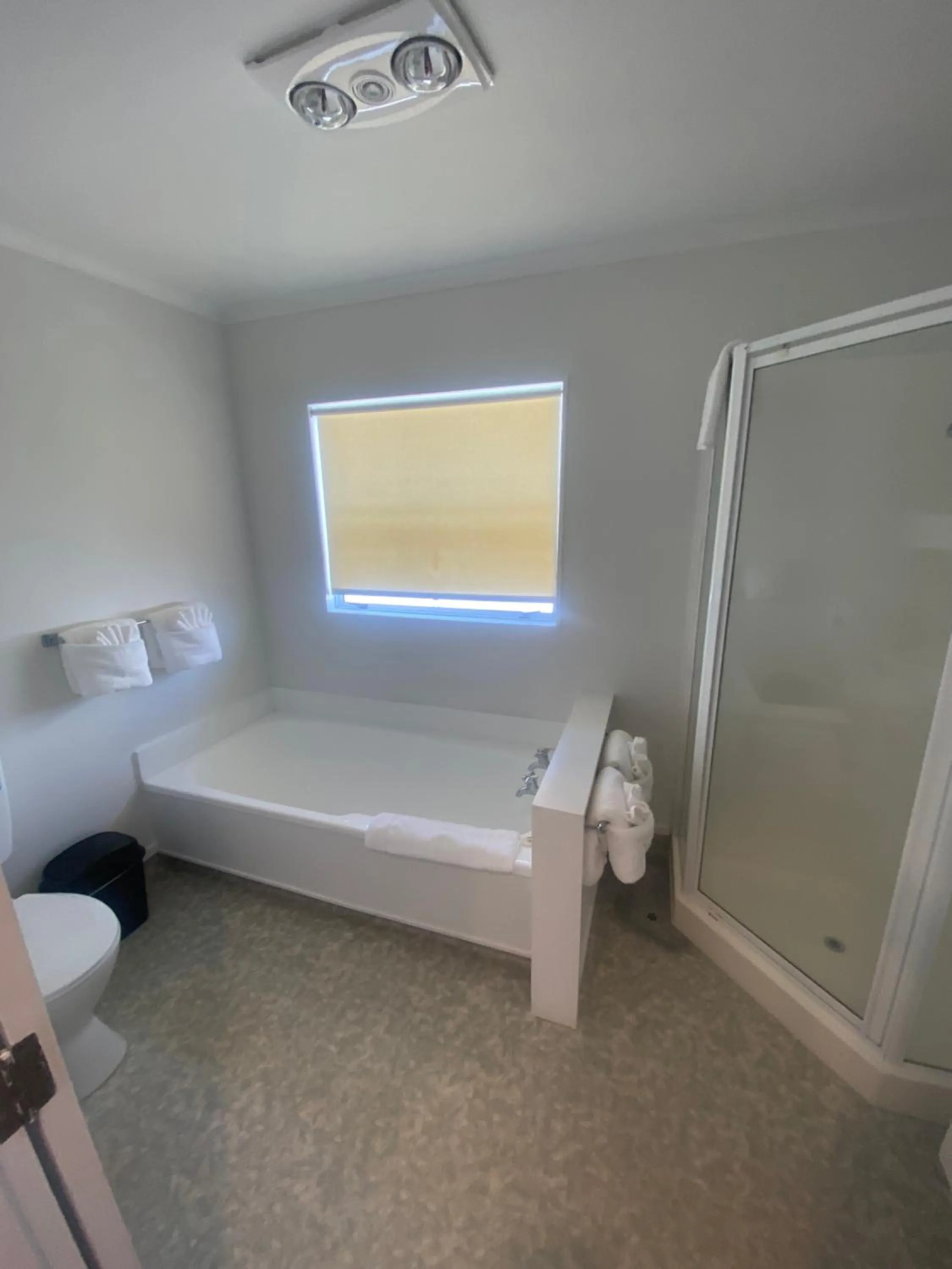 Bed in Lakeside Taupo Motel
