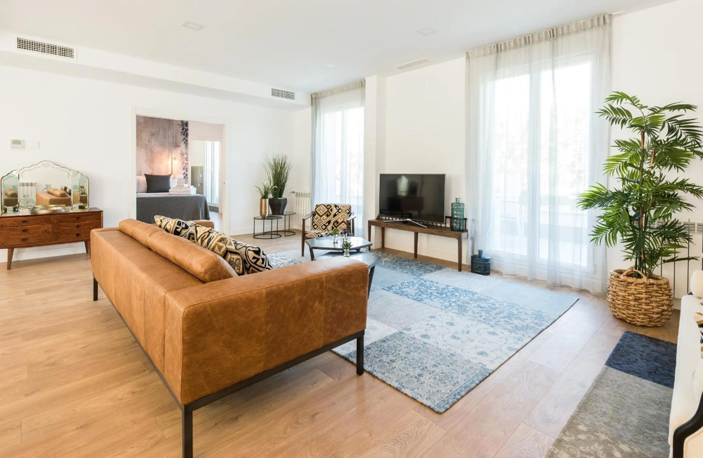 Living room in Plaza de España Skyline