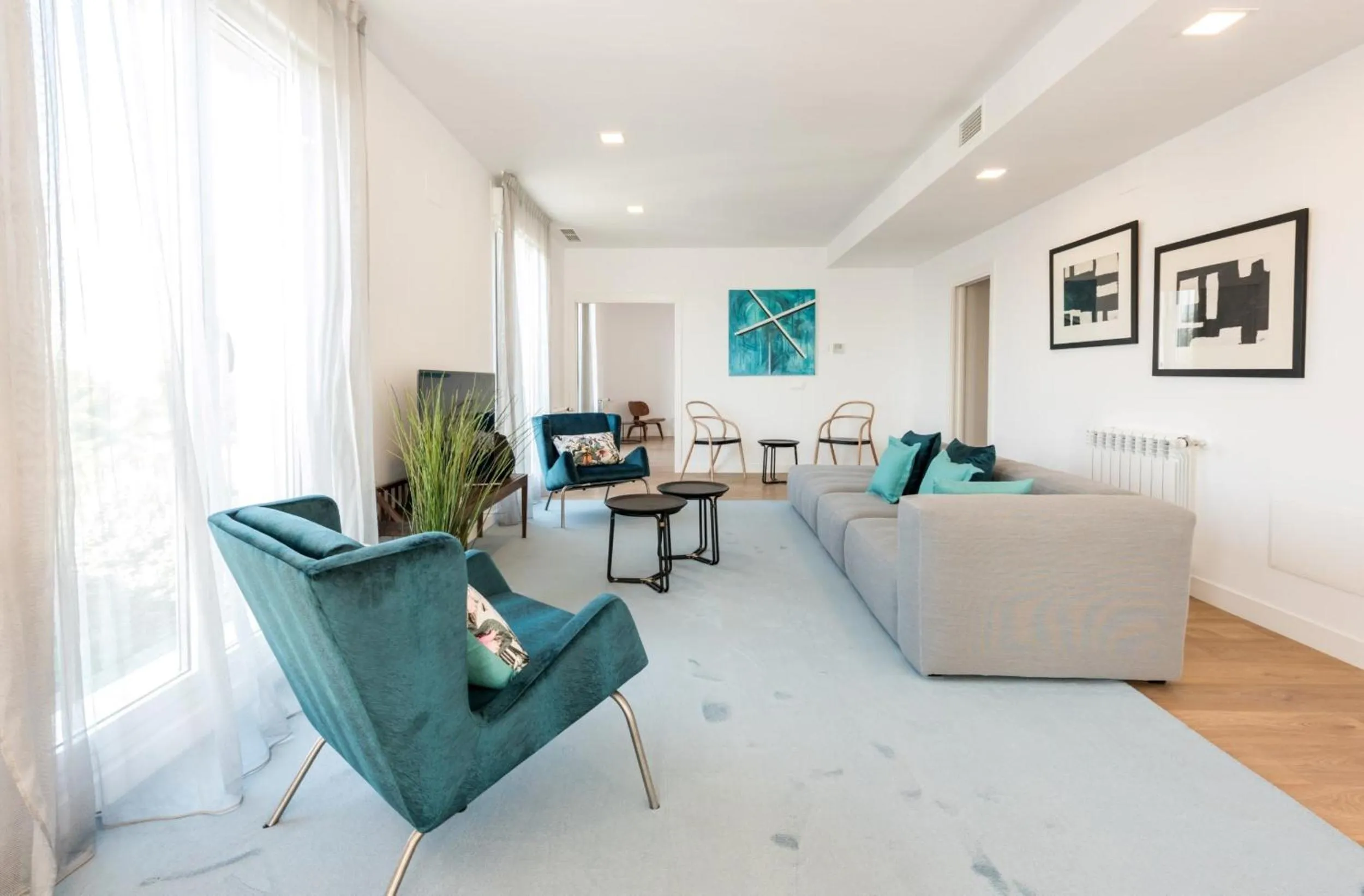 TV and multimedia in Plaza de España Skyline