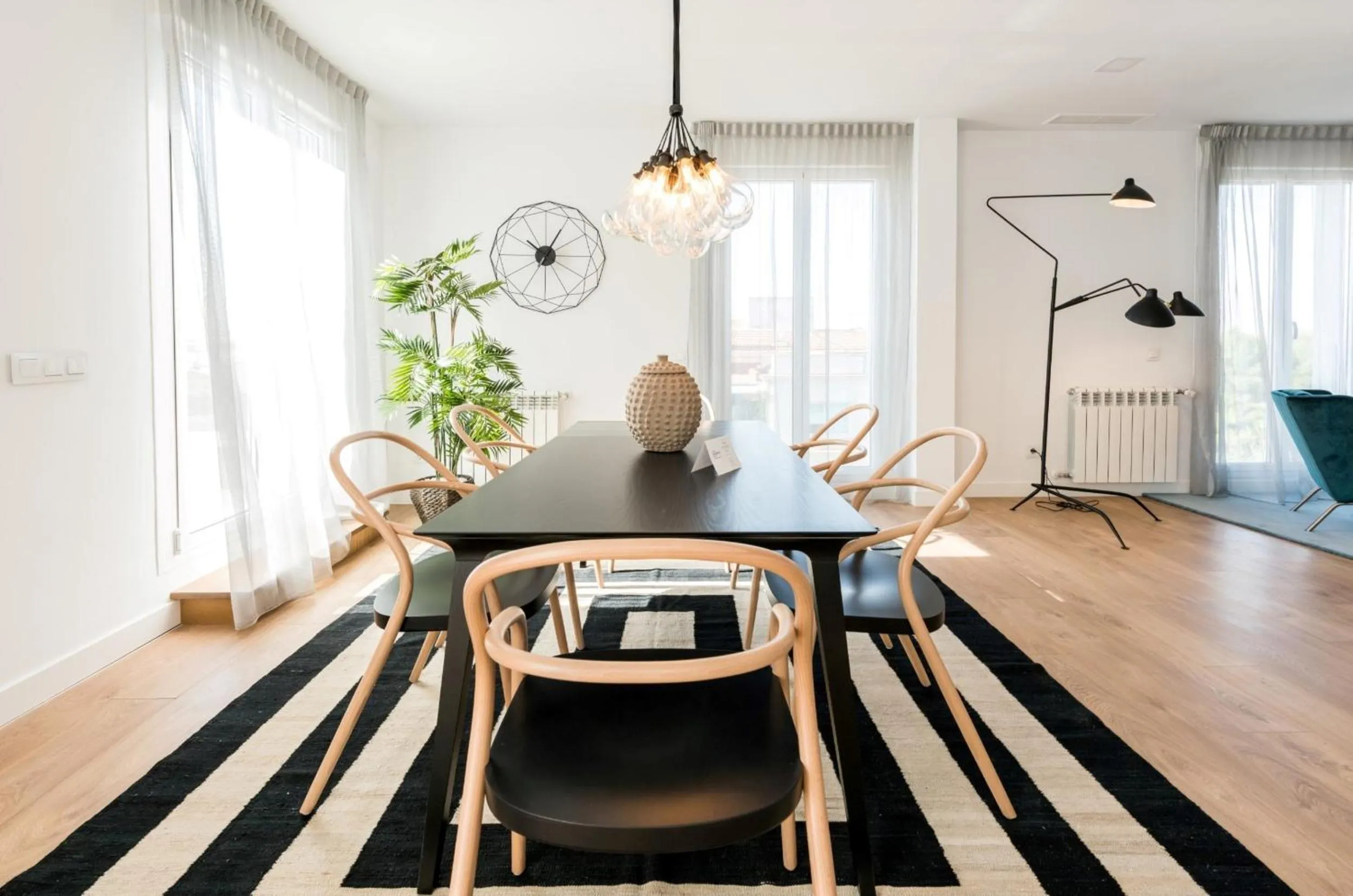 Seating area in Plaza de España Skyline