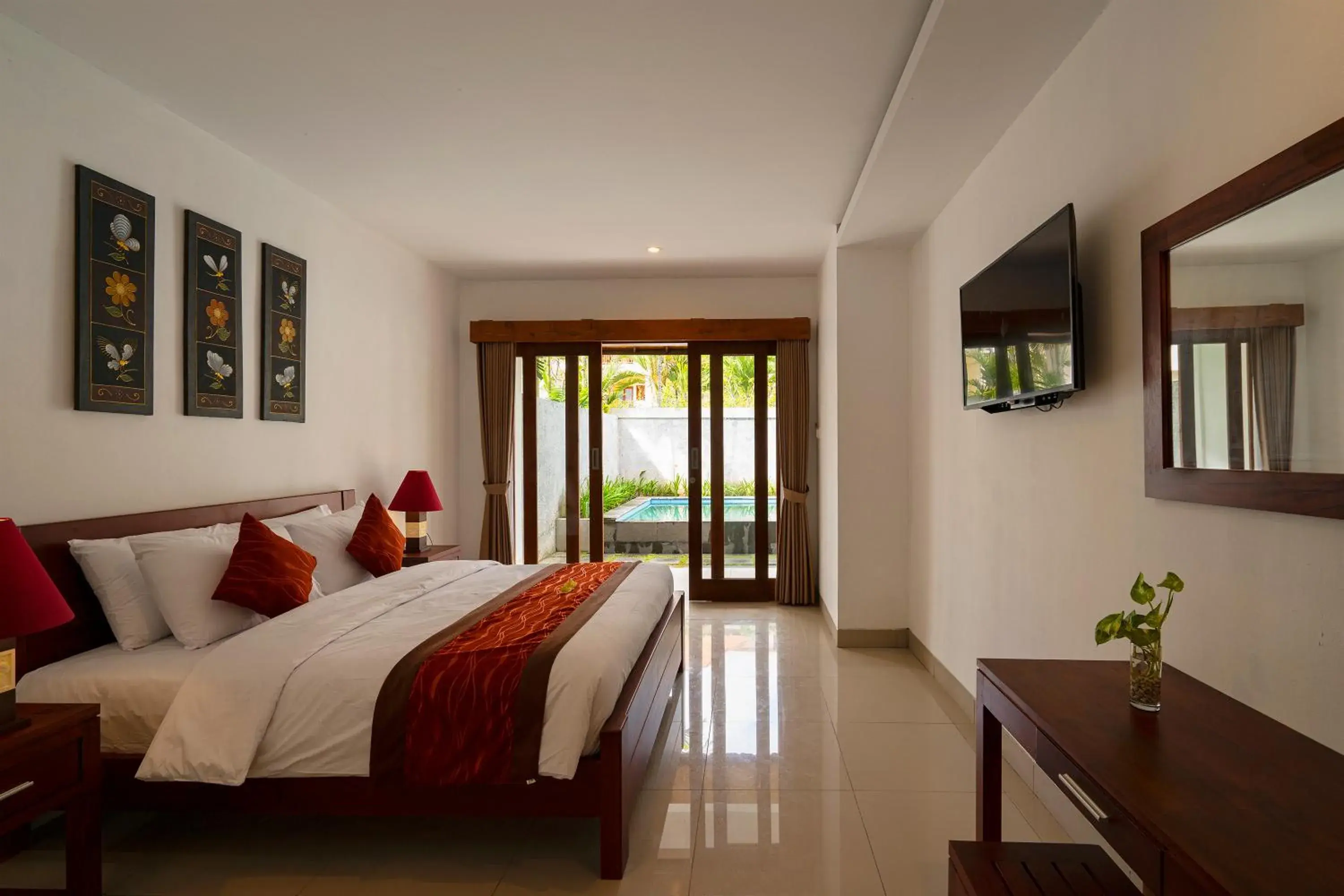 Photo of the whole room, Bed in Kusuma Resort Seminyak