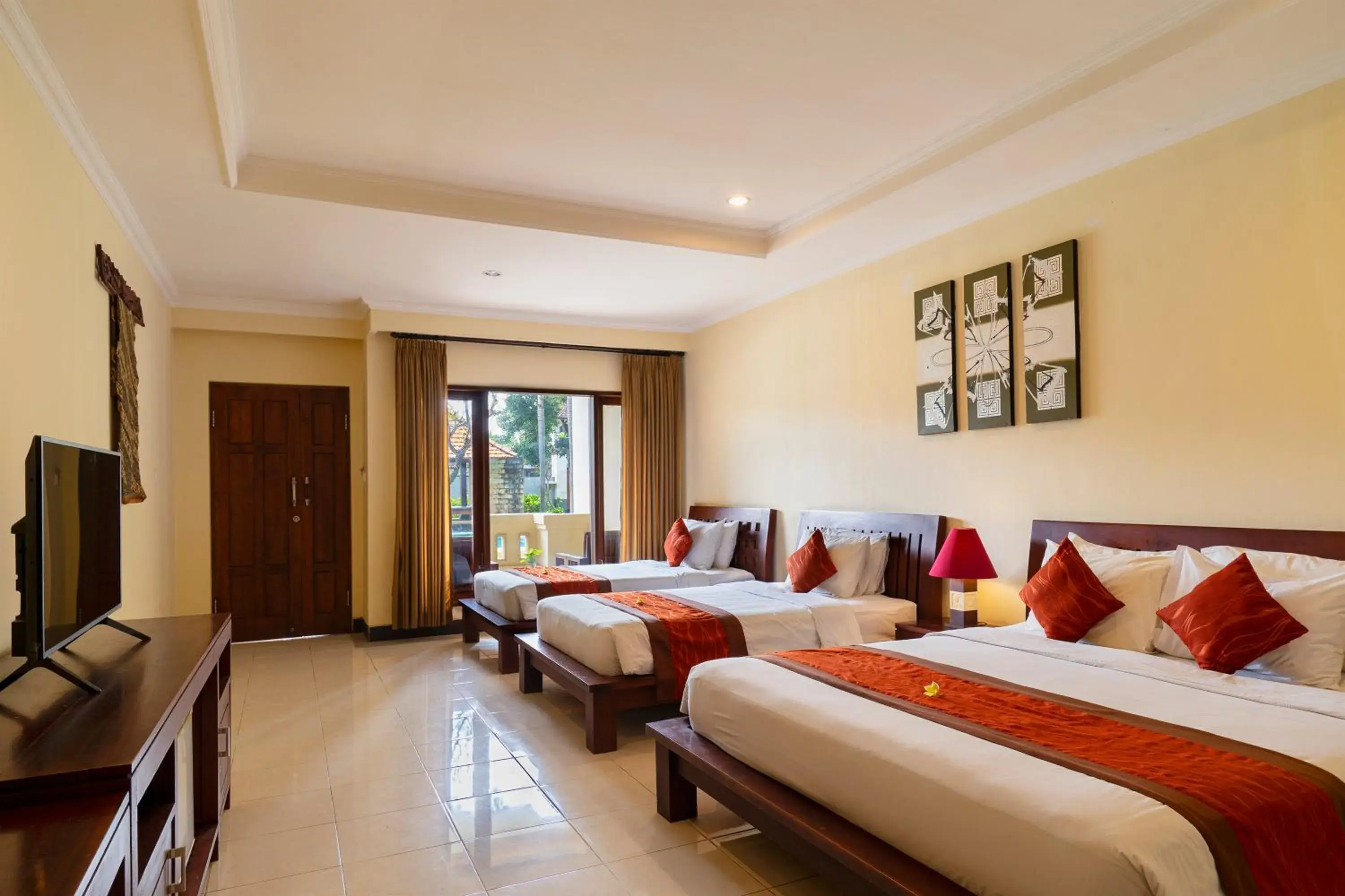 Photo of the whole room, Bed in Kusuma Resort Seminyak