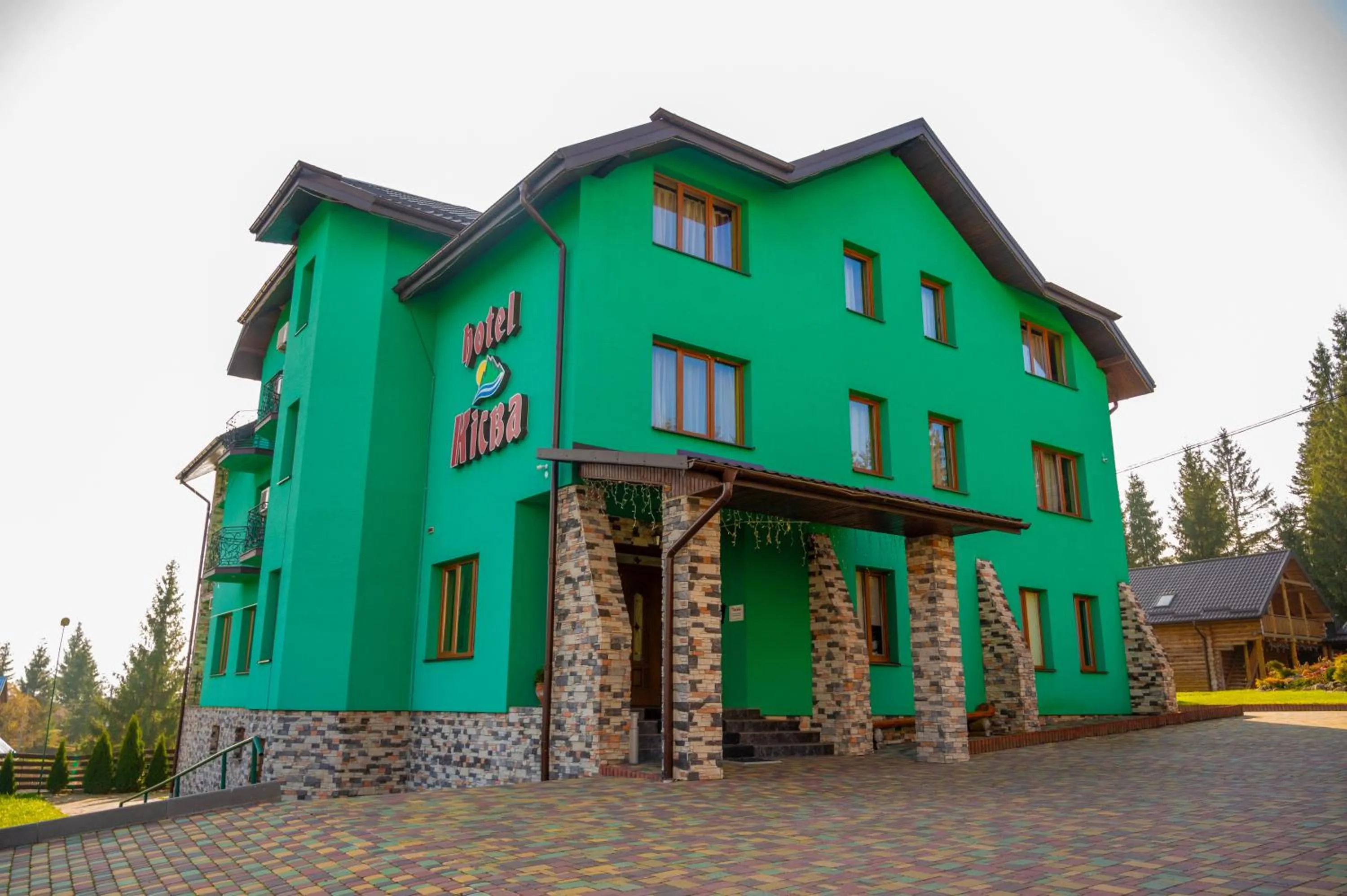 Kisva Hotel