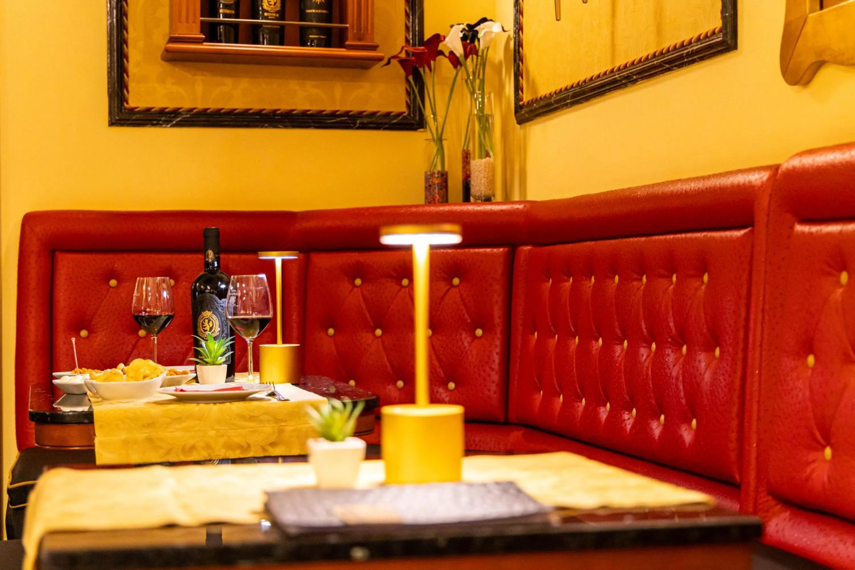 Lounge or bar in Hotel Manfredi Suite In Rome