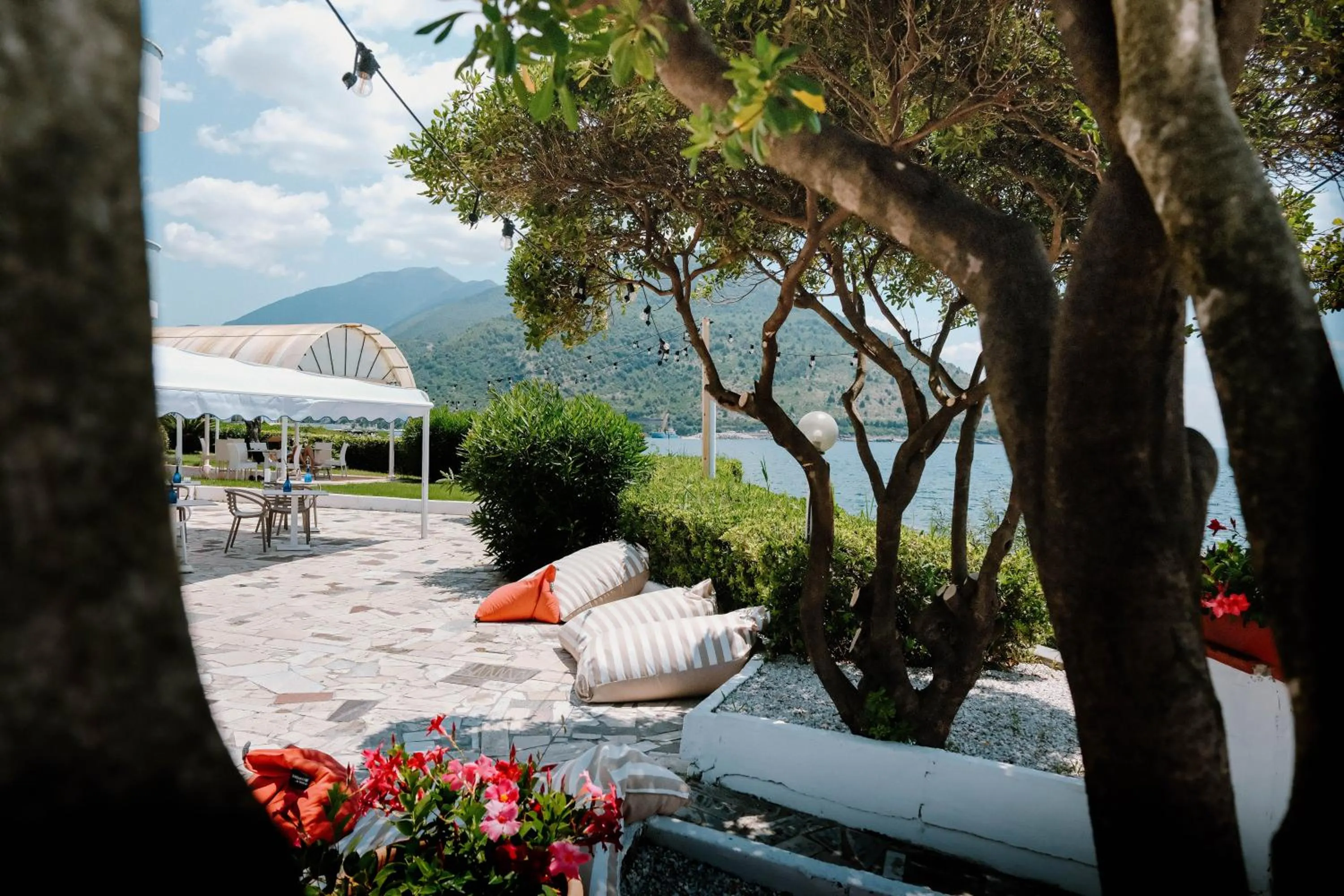 Property building in Hotel Mediterraneo Sapri