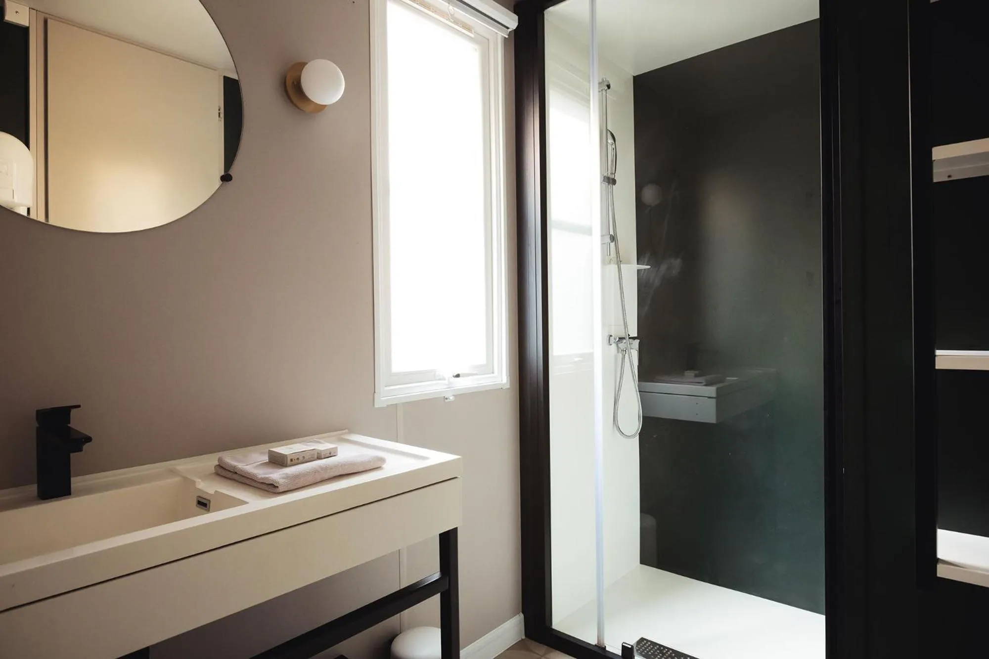 Bathroom in Les Prairies de la Mer