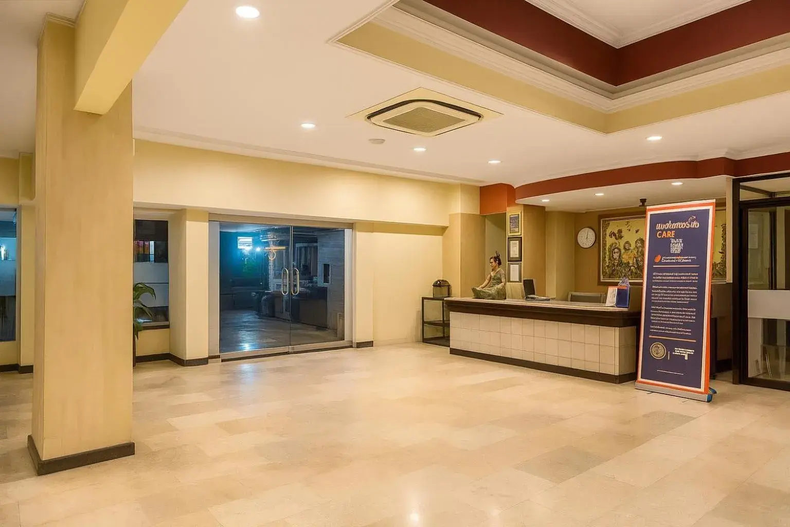 Lobby or reception in Puri Saron Denpasar Hotel Lobby or reception in Puri Saron Denpasar Hotel